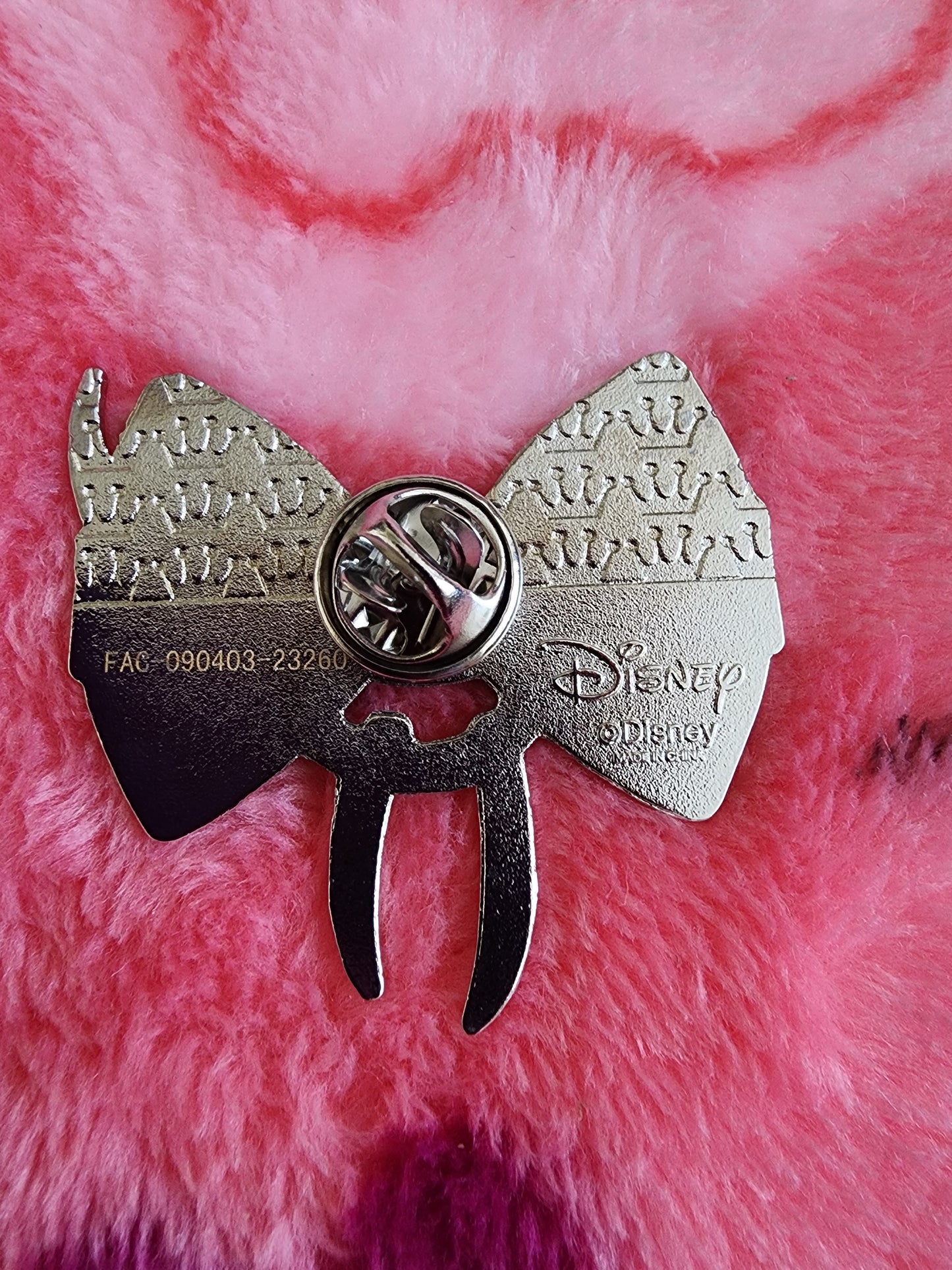Loungefly Disney Villains Bow Mystery Pins