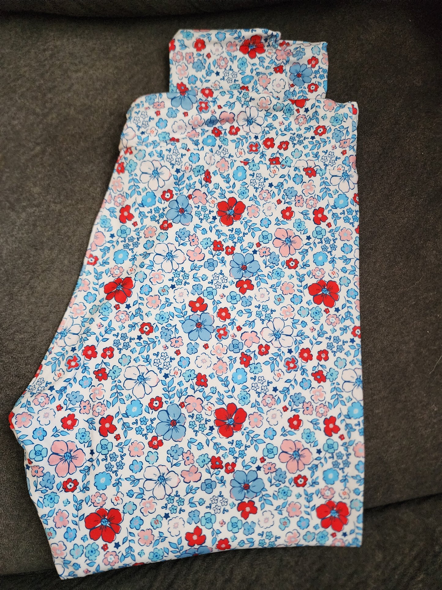 *CP Red, White and Blue Flower Design Leggings