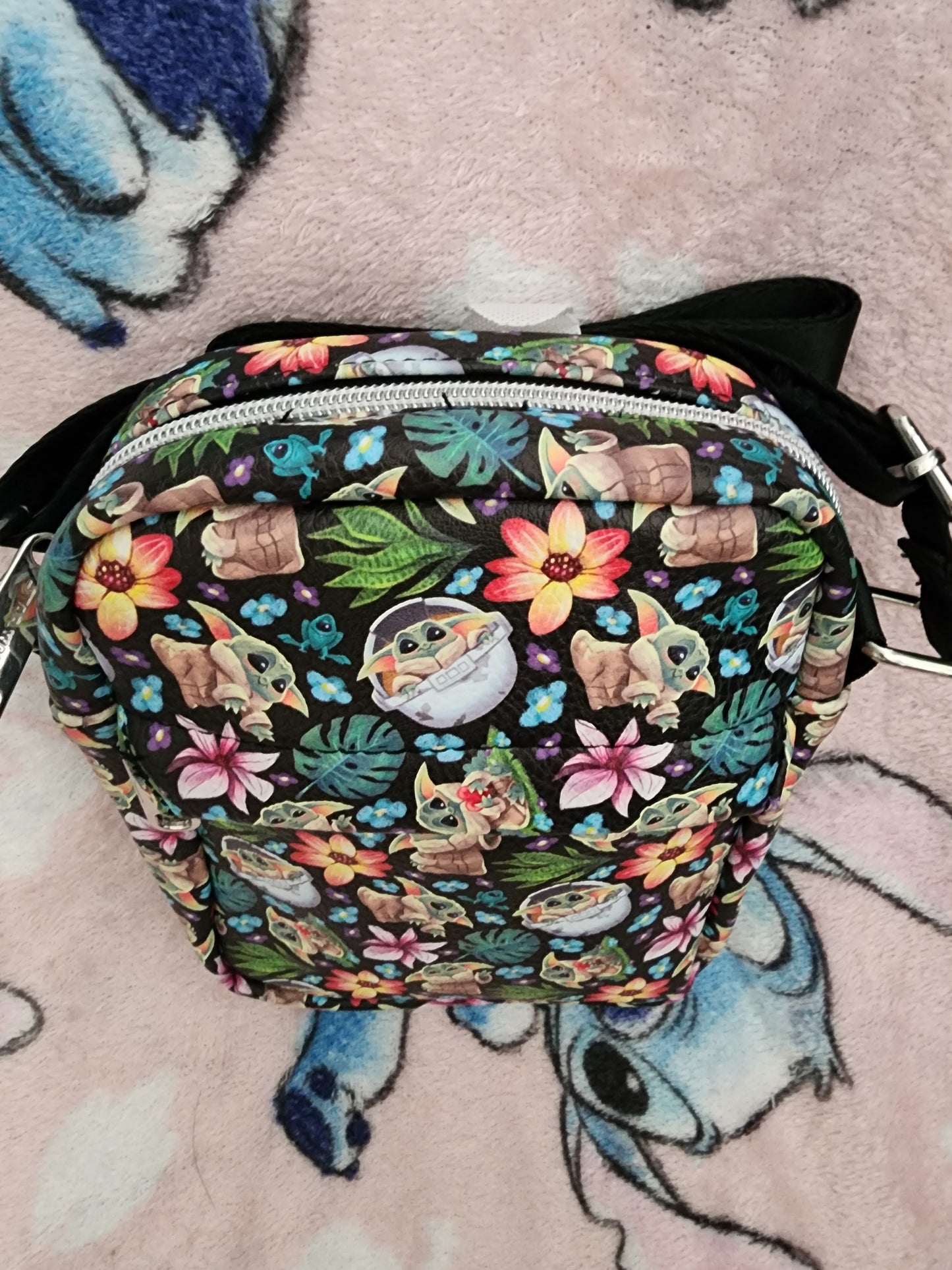 Star Wars Mandalorian Baby Yoda Crossbody Bag