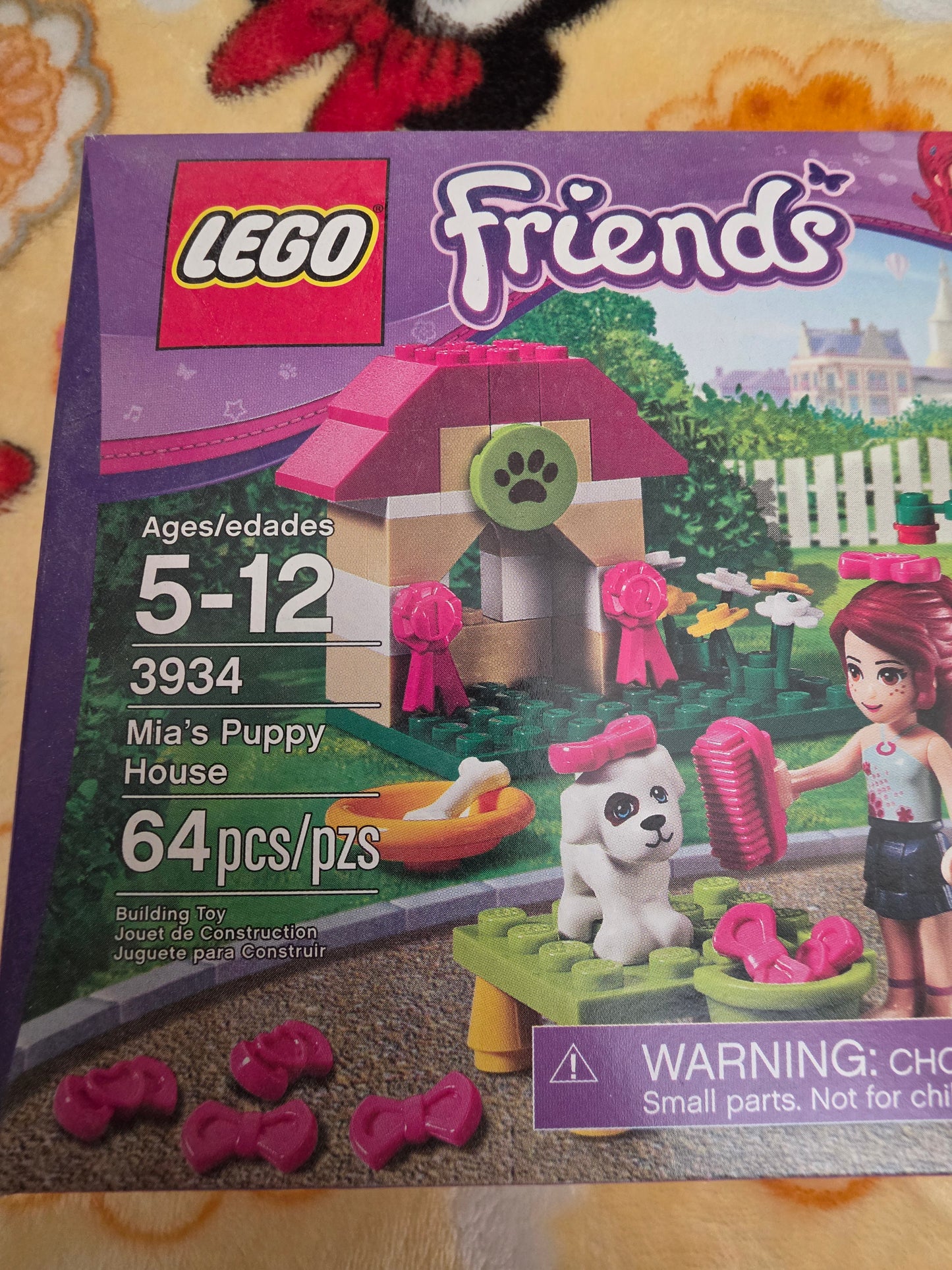 Lego Friends 3934 Mia's Puppy House Set "Retired"