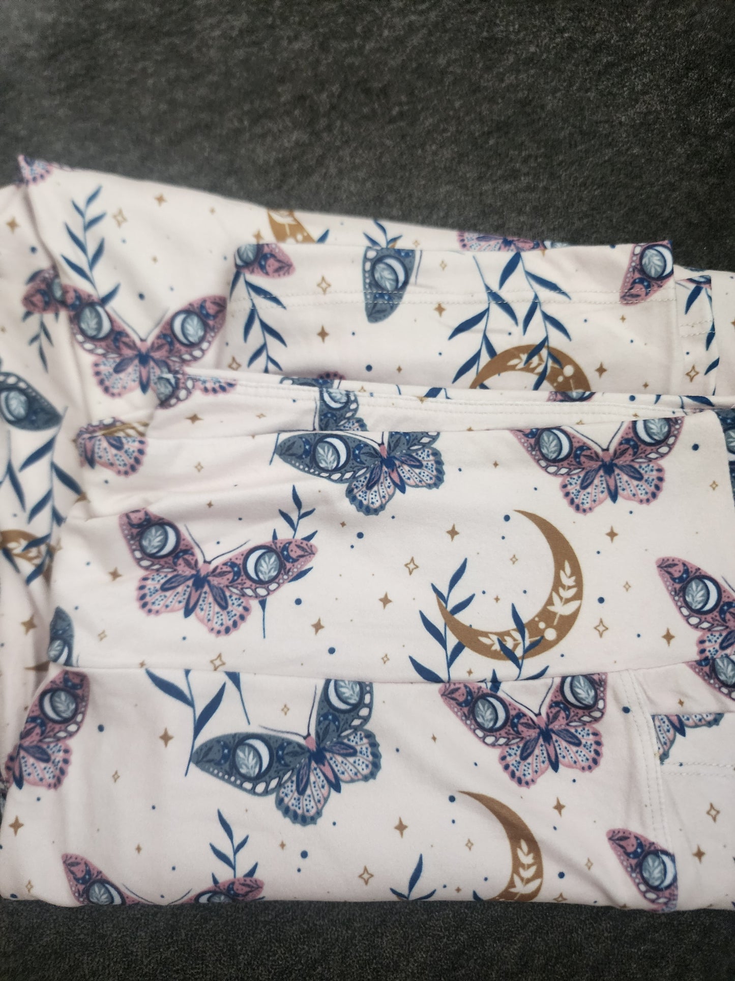 CP Butterflies and Moons Capri Leggings