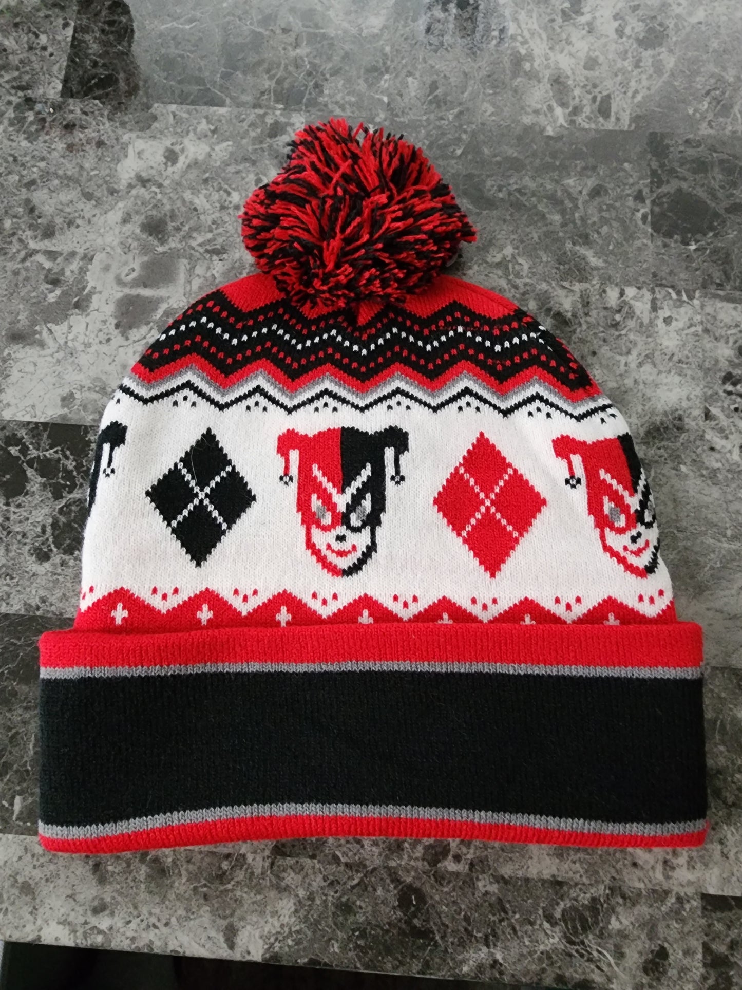 Harely Quinn beanie