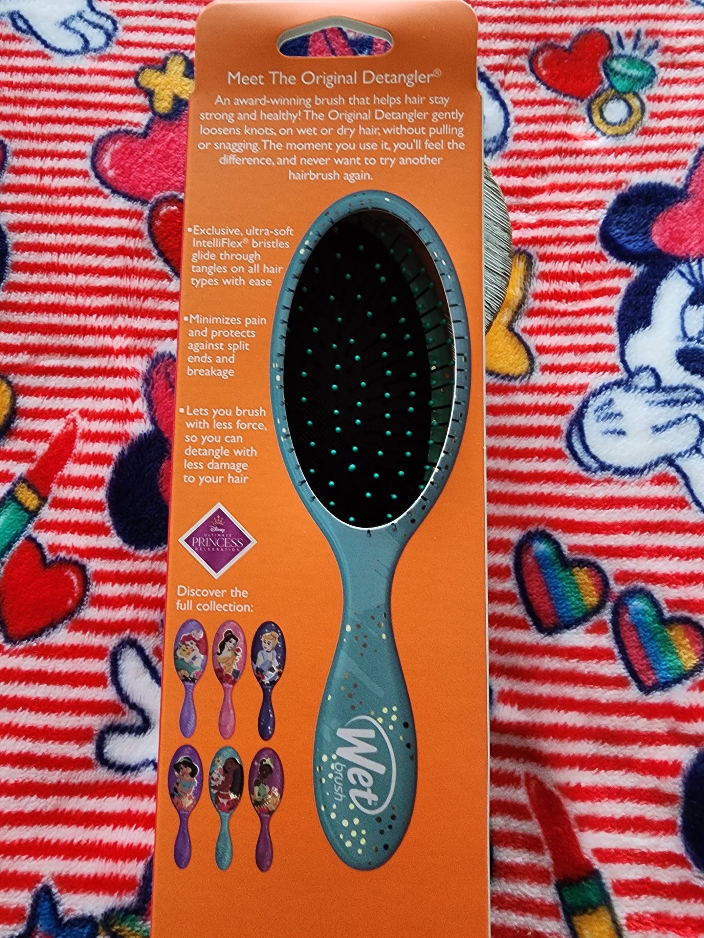 Wet Disney Moana Detangler Brush