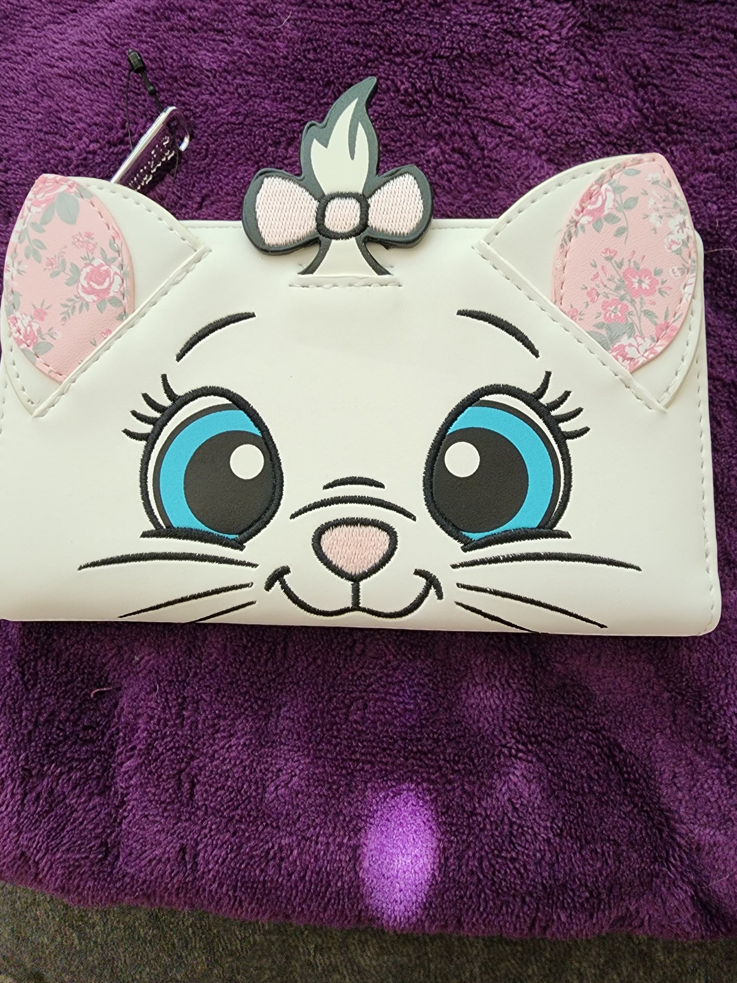 Disney Loungefly Marie wallet