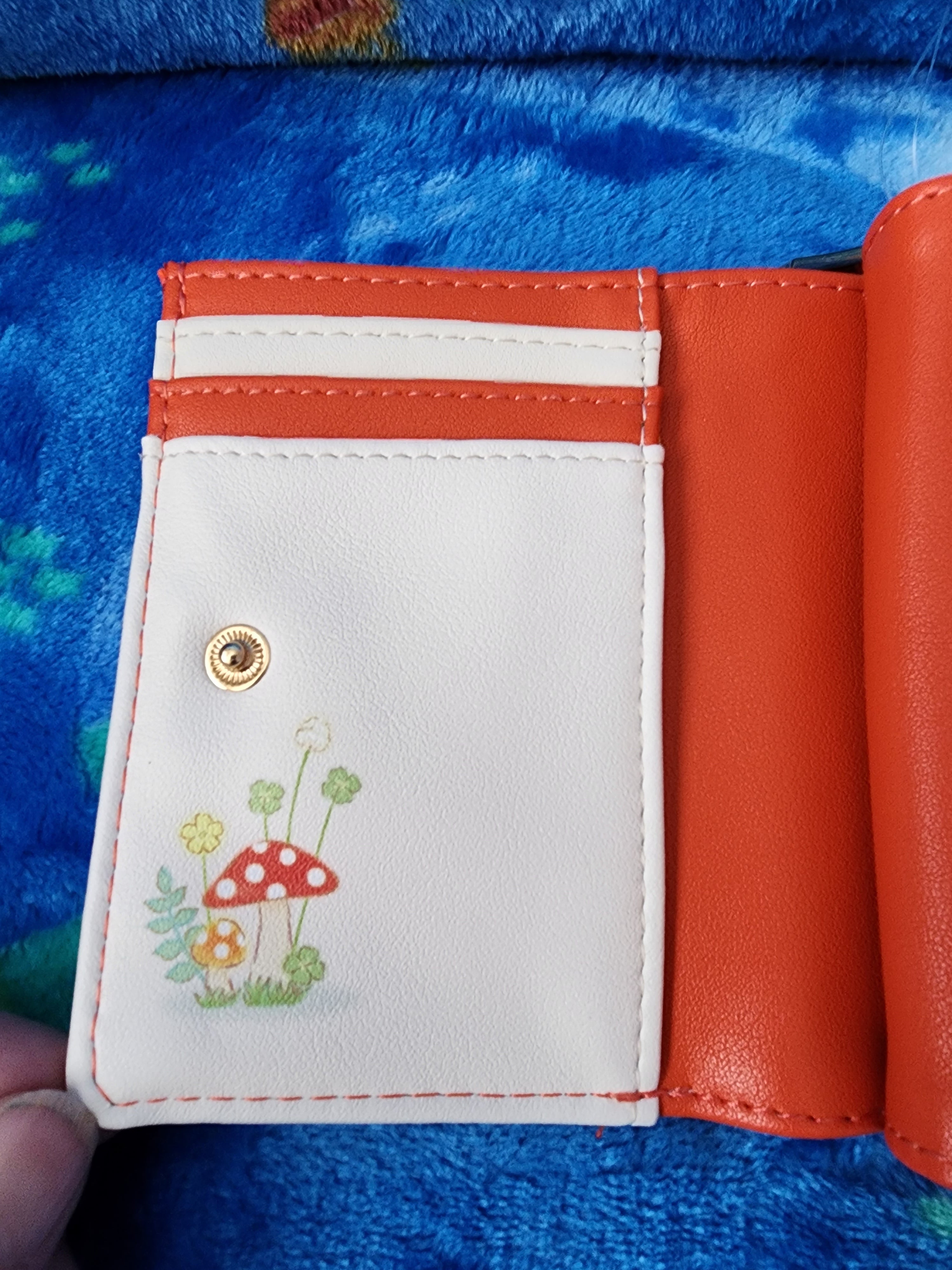 Kate spade mushroom discount wallet