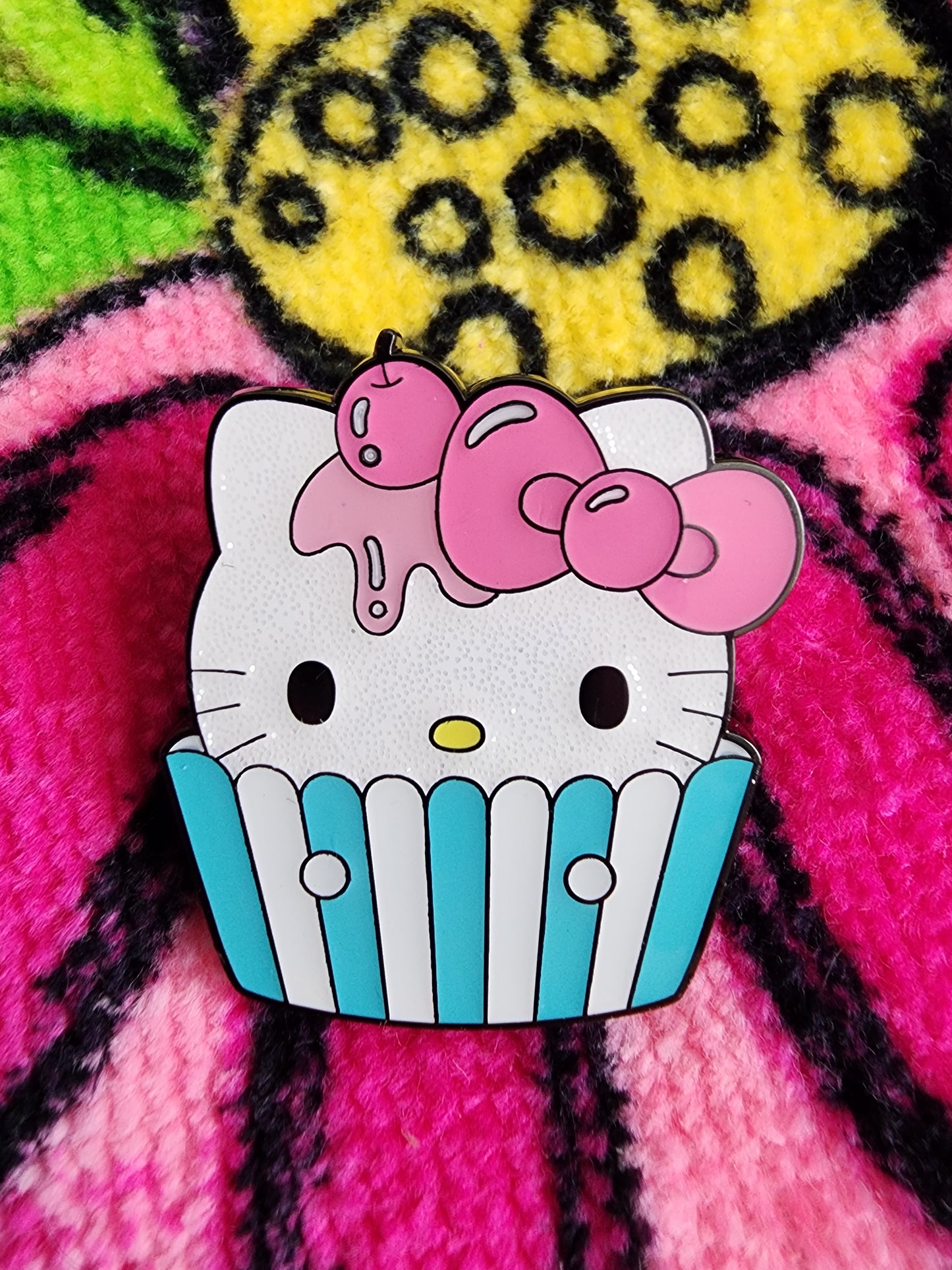 Hello Kitty and Friends Cupcake Mystery Pins