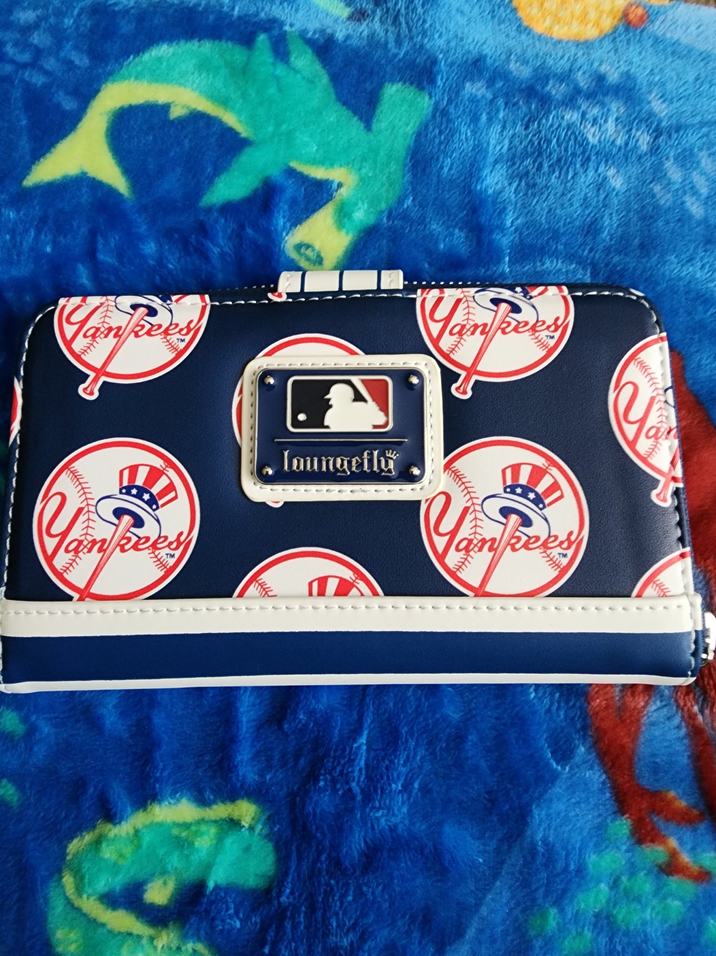 Loungefly MLB New York Yankees Wallet