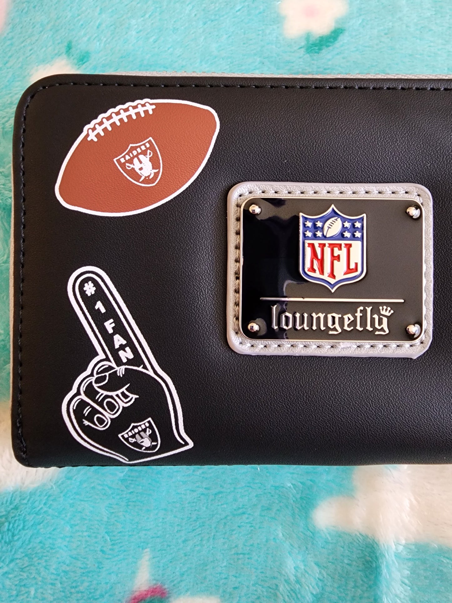 Loungefly NFL Raiders Wallet