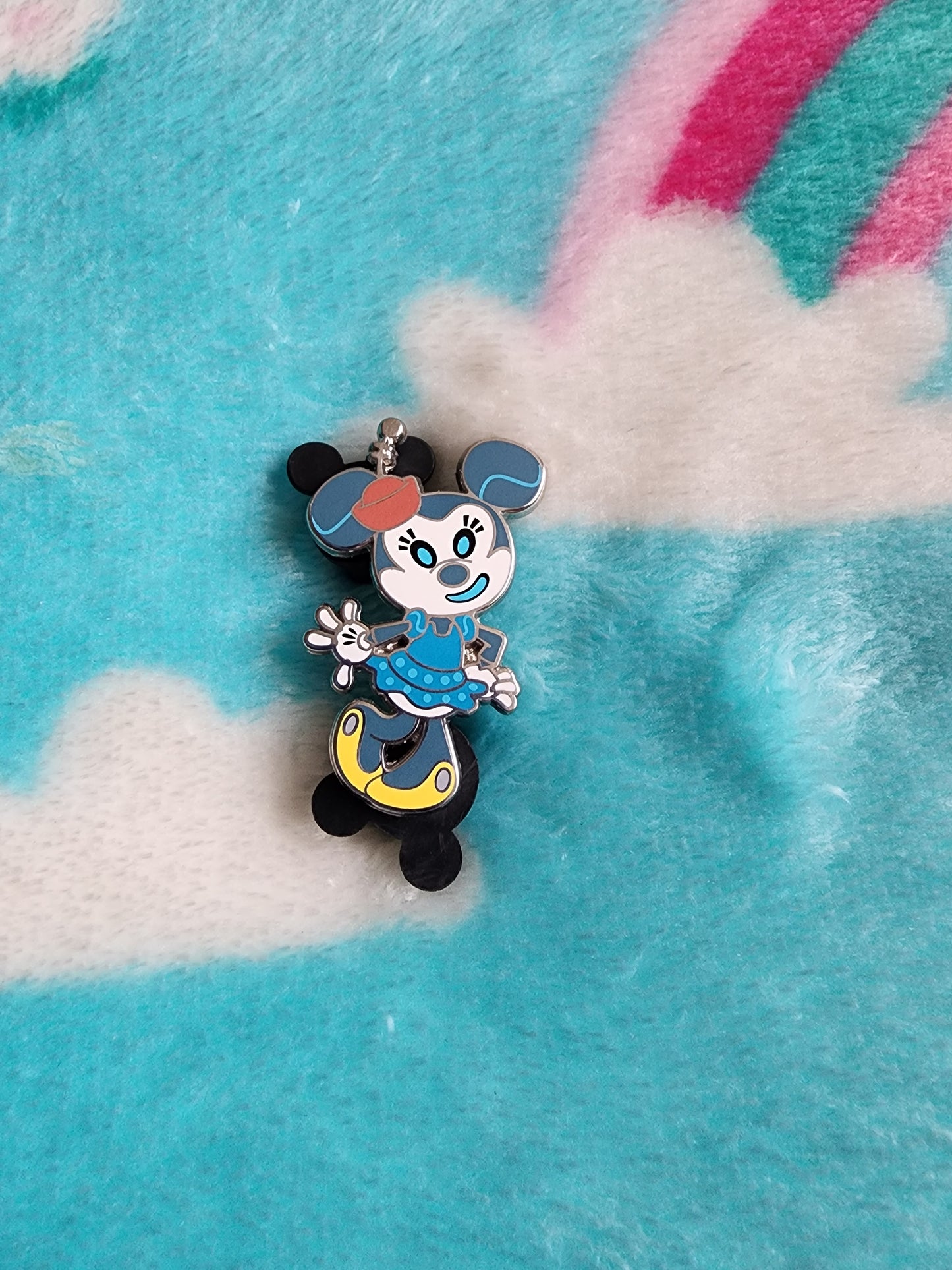 Disneyland Minnie Mouse Pin