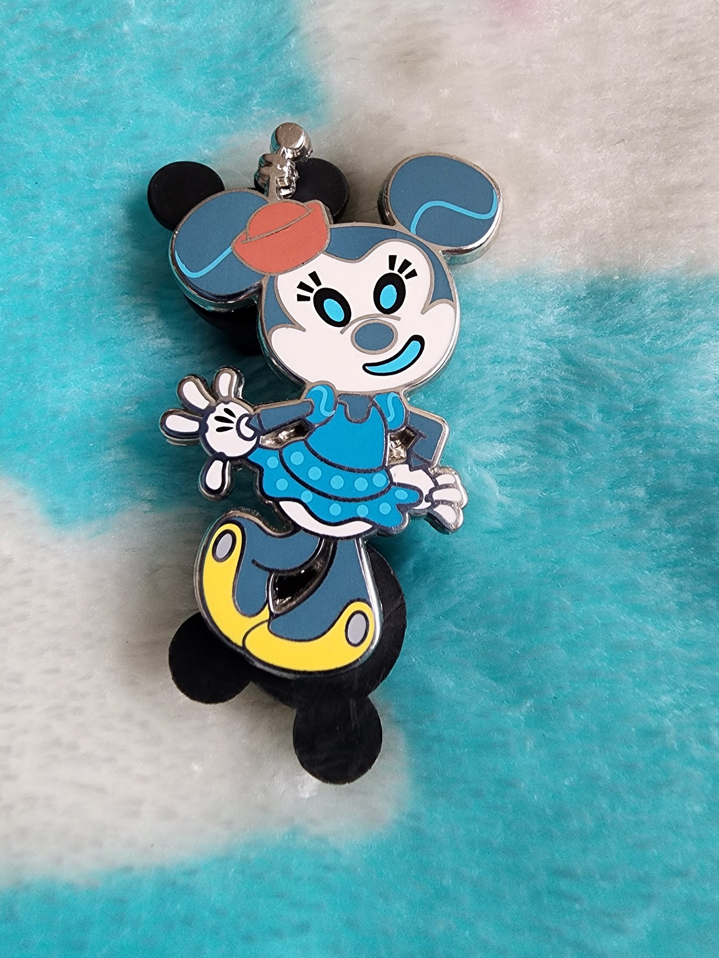 Disneyland Minnie Mouse Pin