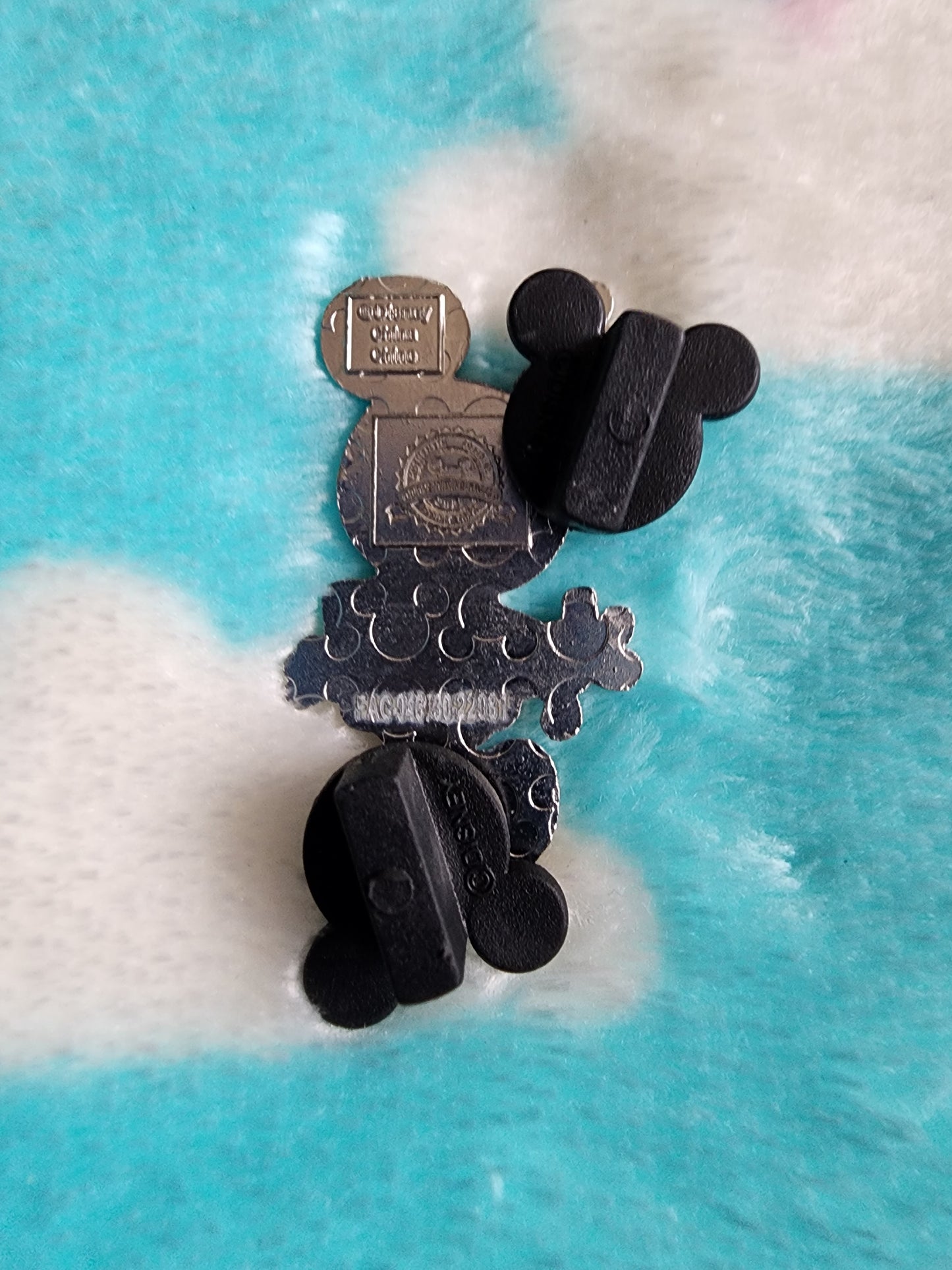 Disneyland Minnie Mouse Pin
