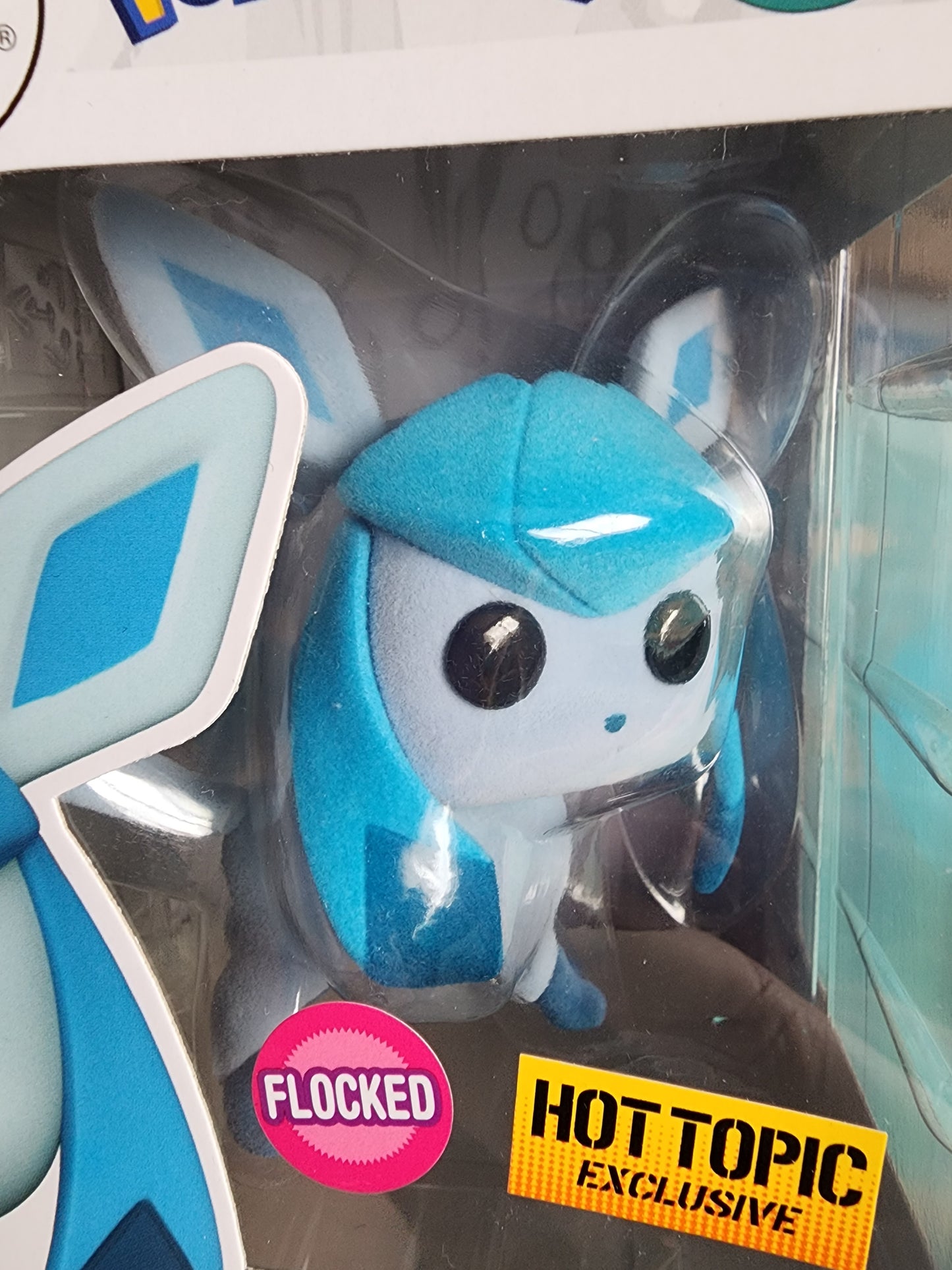 Funko Pop Glaceon Flocked Pokemon