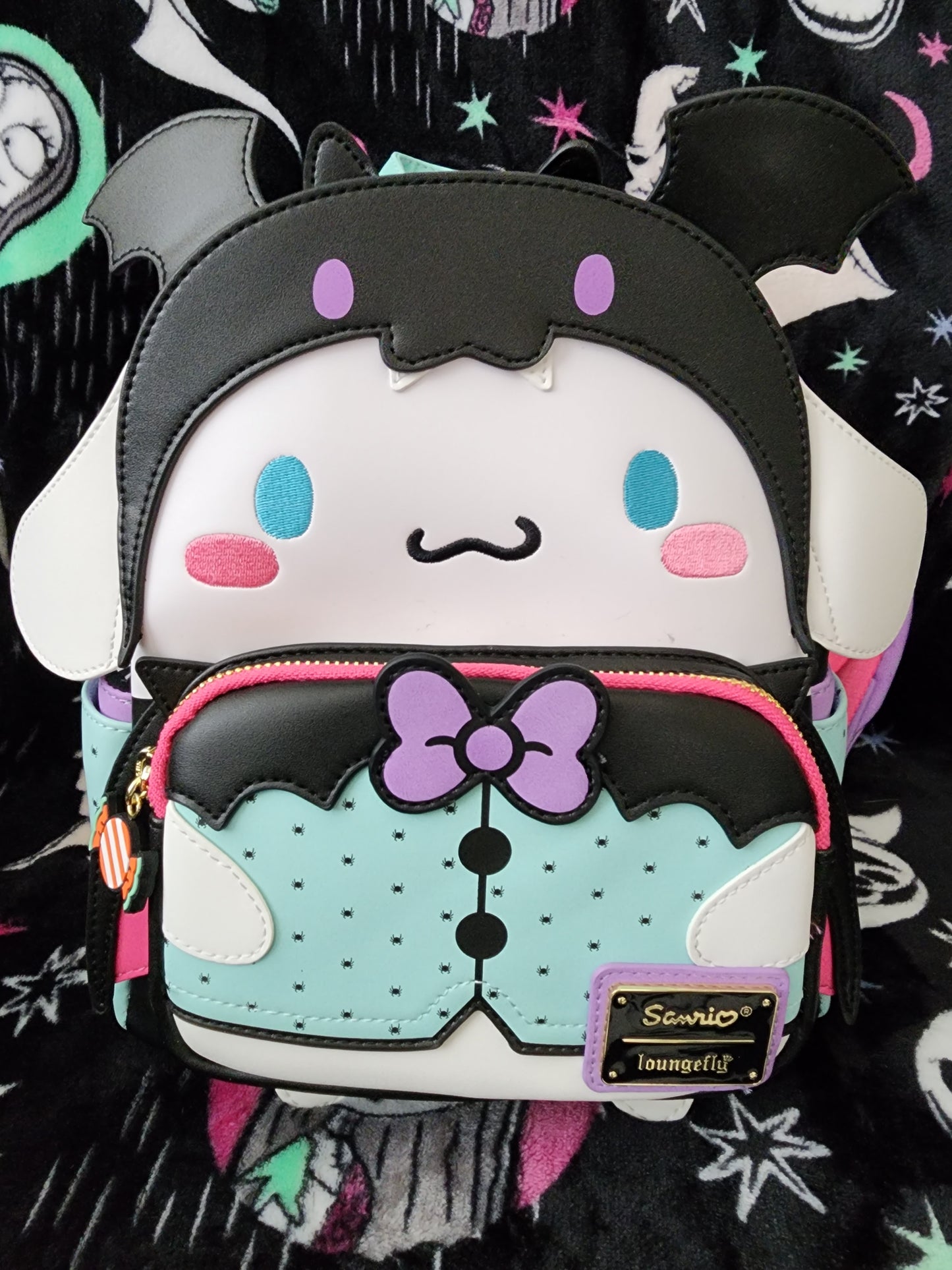 Loungefly Hello Kitty Cinn