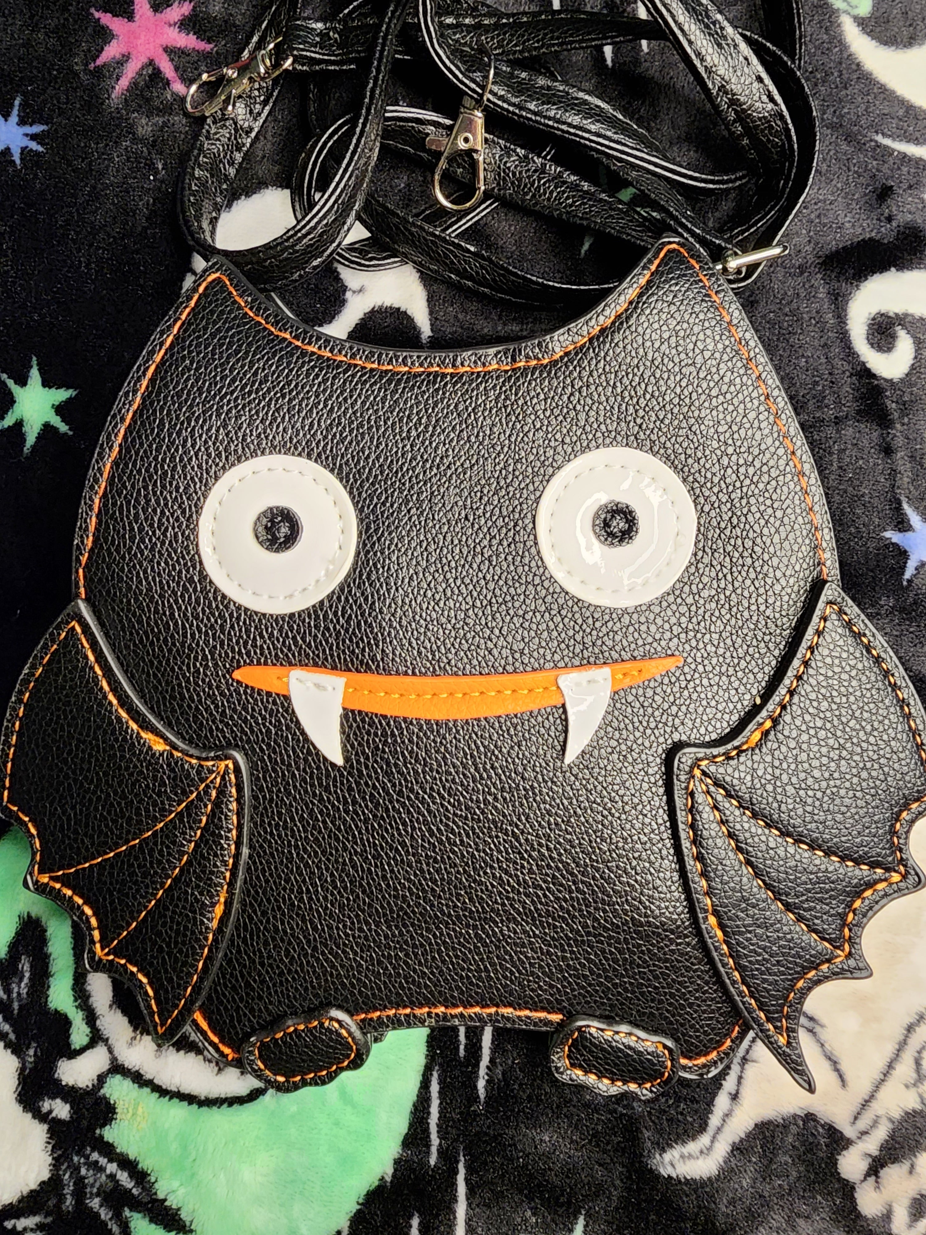 A so-adorable-it-should-be-illegal Pusheen crossbody purse that any cute  connoisseur simply must own, I don't make the rules. | Cute handbags,  Kawaii bags, Trendy purses