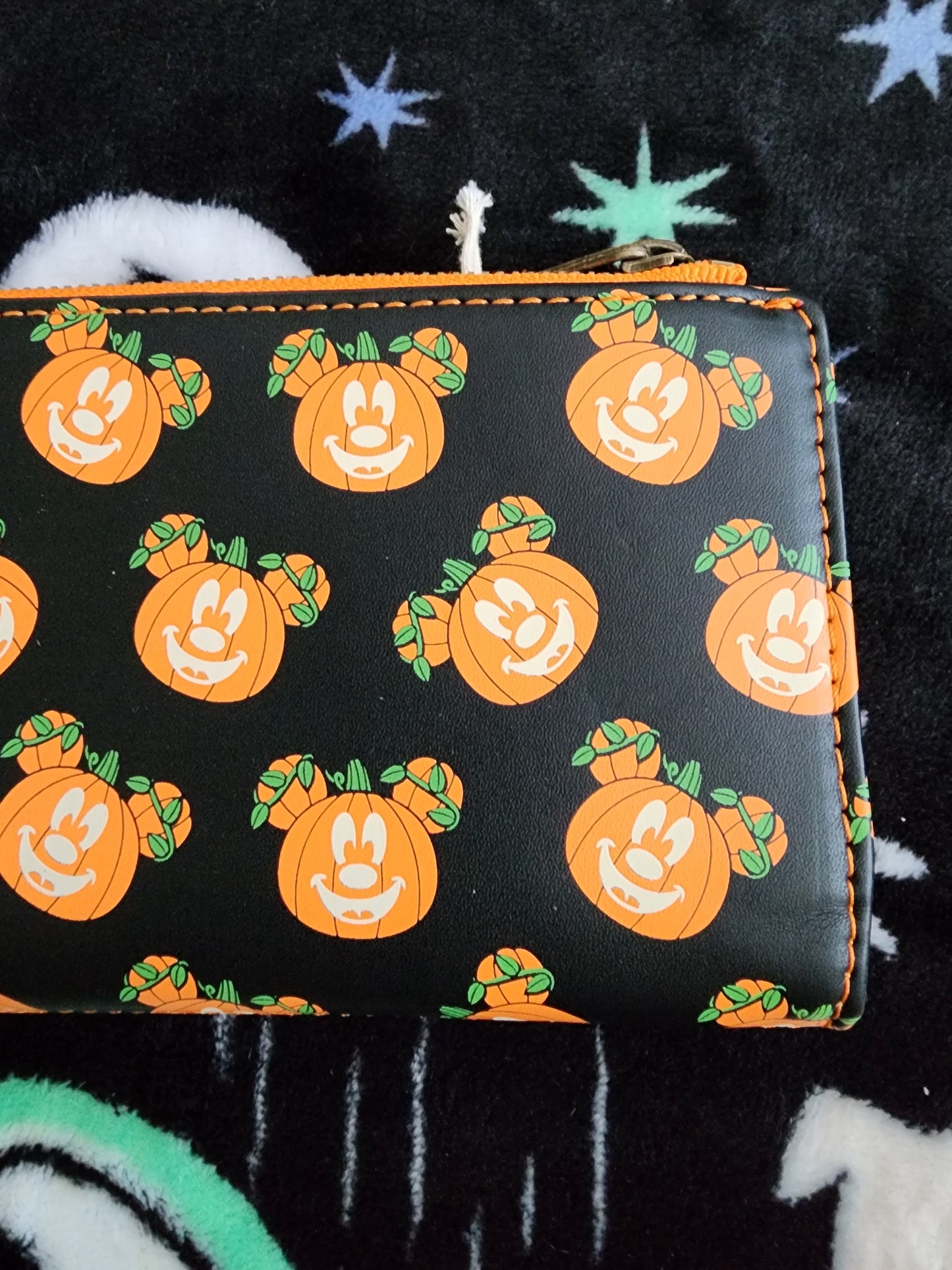 Loungefly Disney Mickey Mouse Pumpkin Halloween Wallet