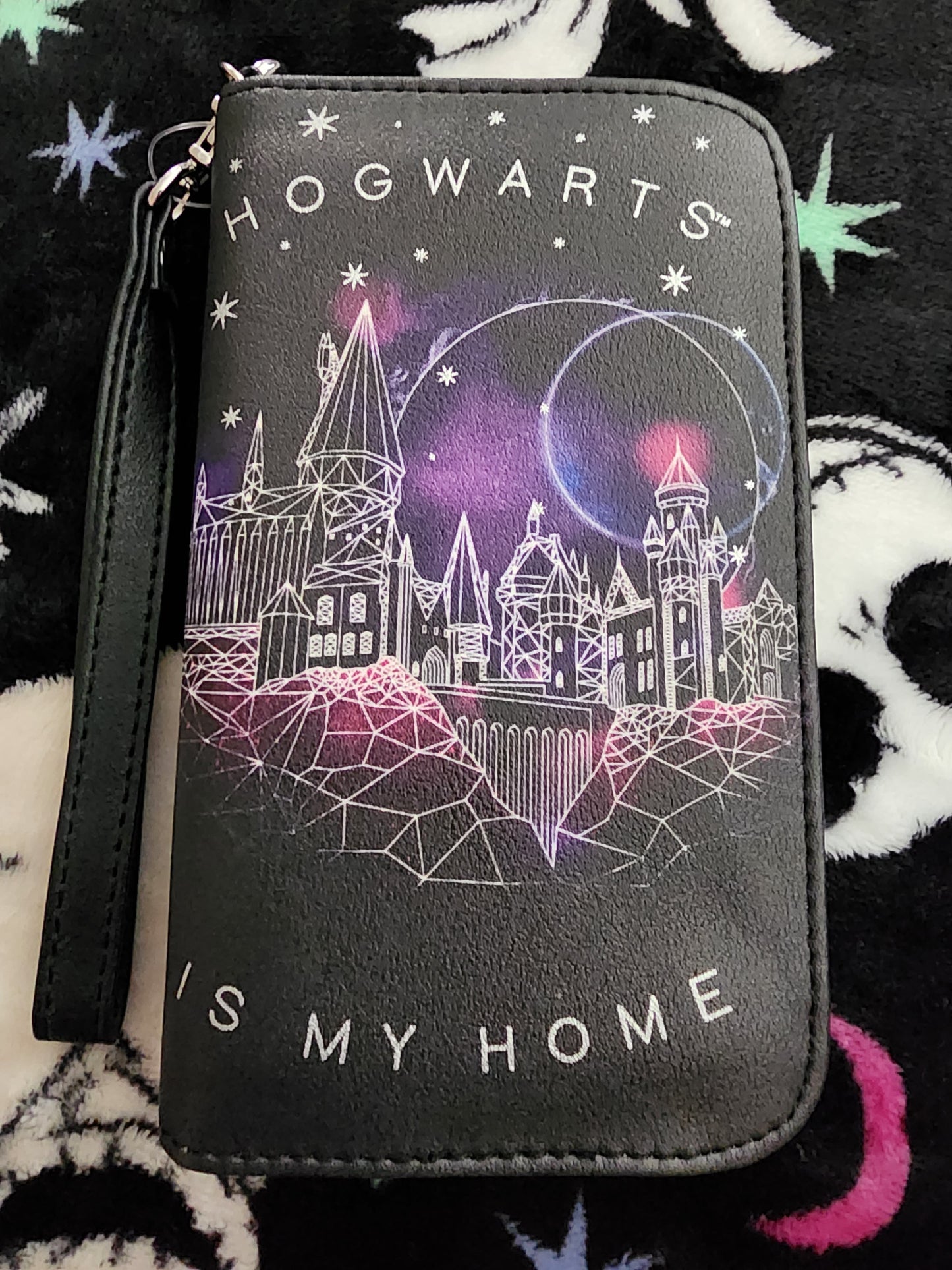 Harry Potter Hogwarts Is My Home Tech Wallet