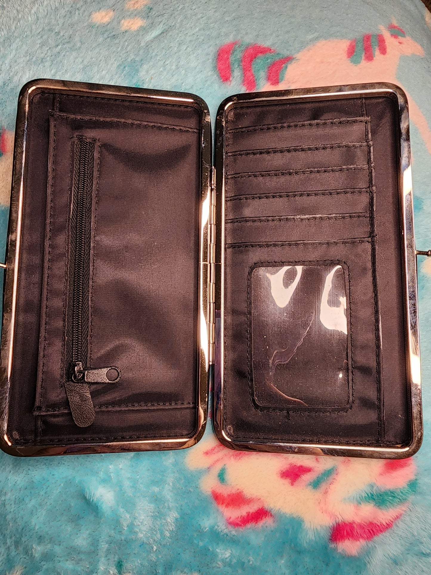 Frozen Elisa and Anna Snap Wallet