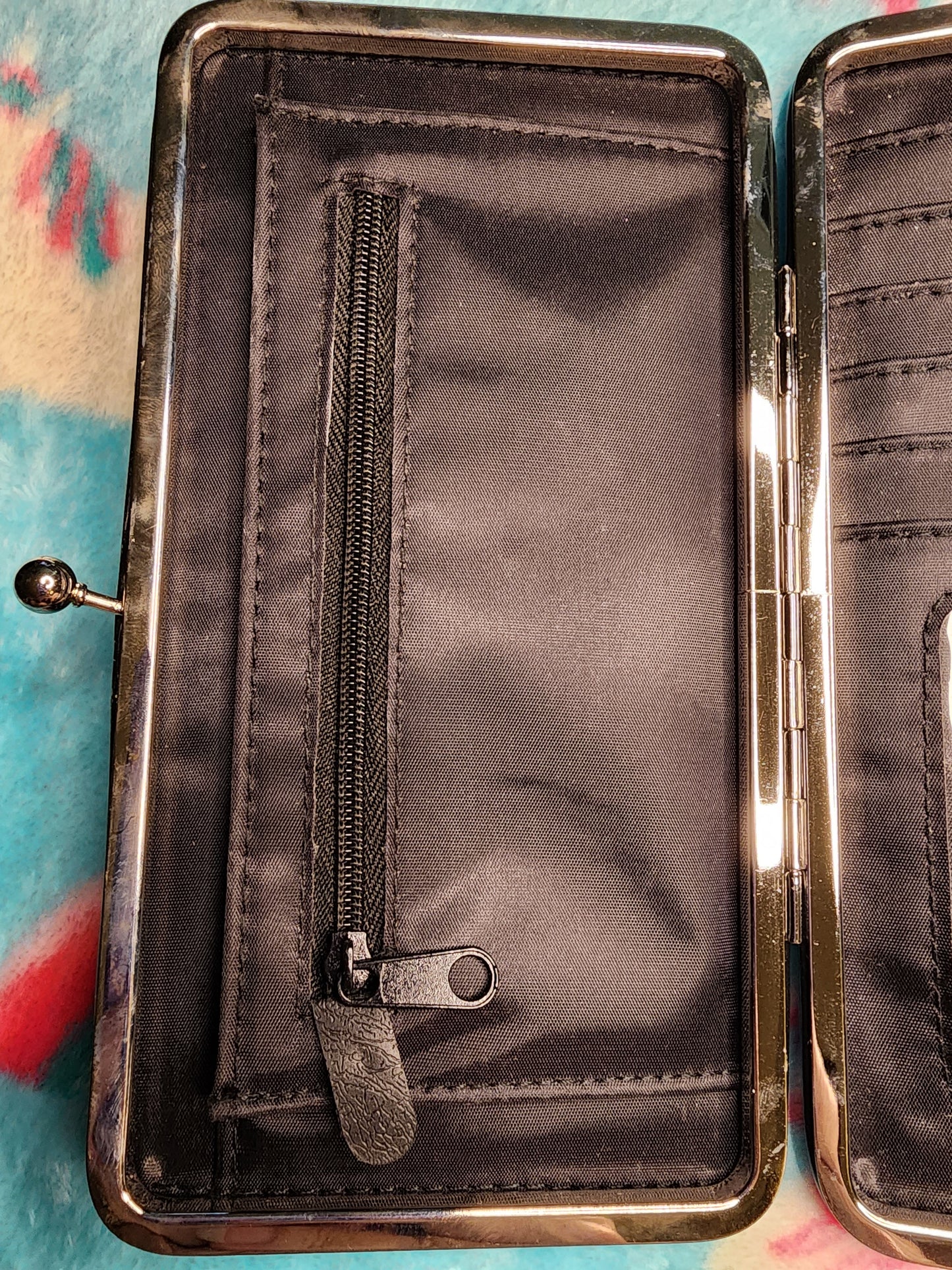 Frozen Elisa and Anna Snap Wallet