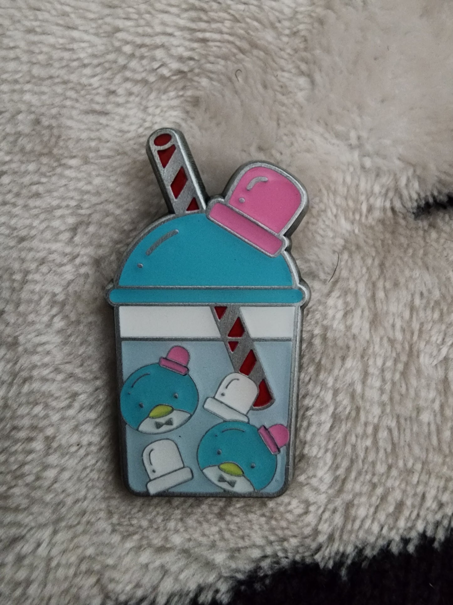 Hello Kitty and Friends Boba Mystery Pin