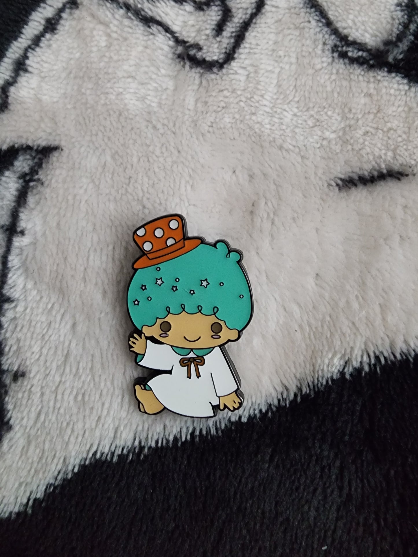 Loungefly Hello Kitty and Friends Mushroom Mystery Pins