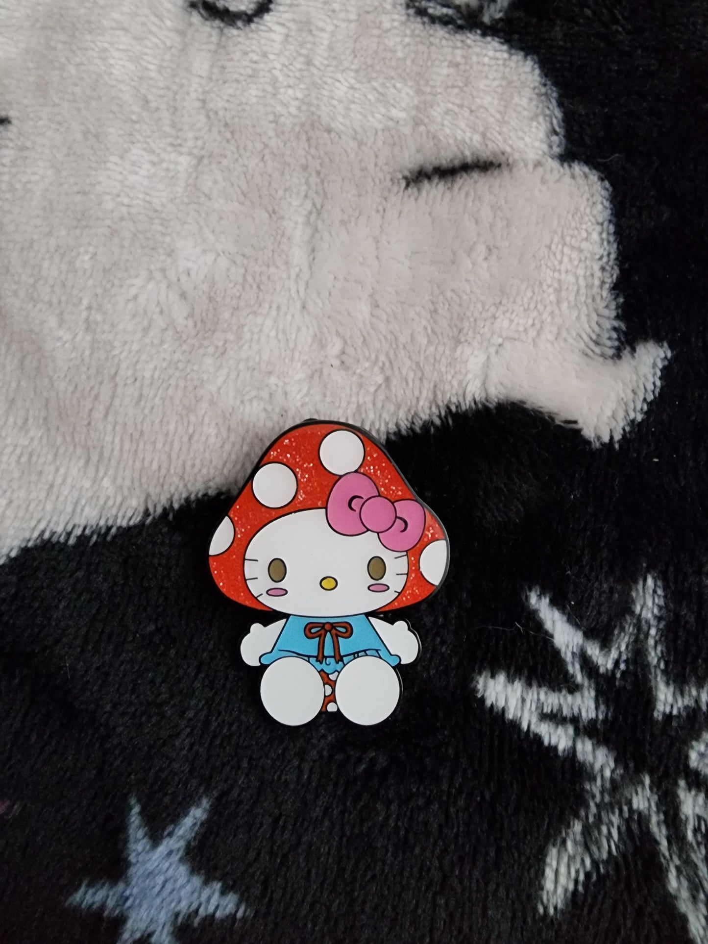 Loungefly Hello Kitty and Friends Mushroom Mystery Pins