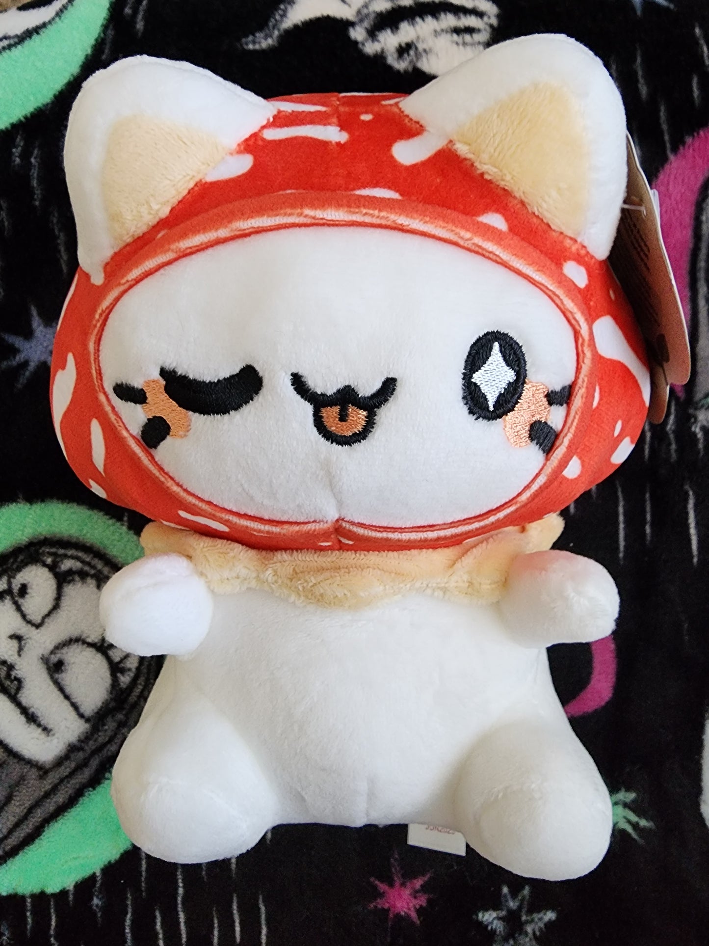 Red Mushroom Meowchi Plush