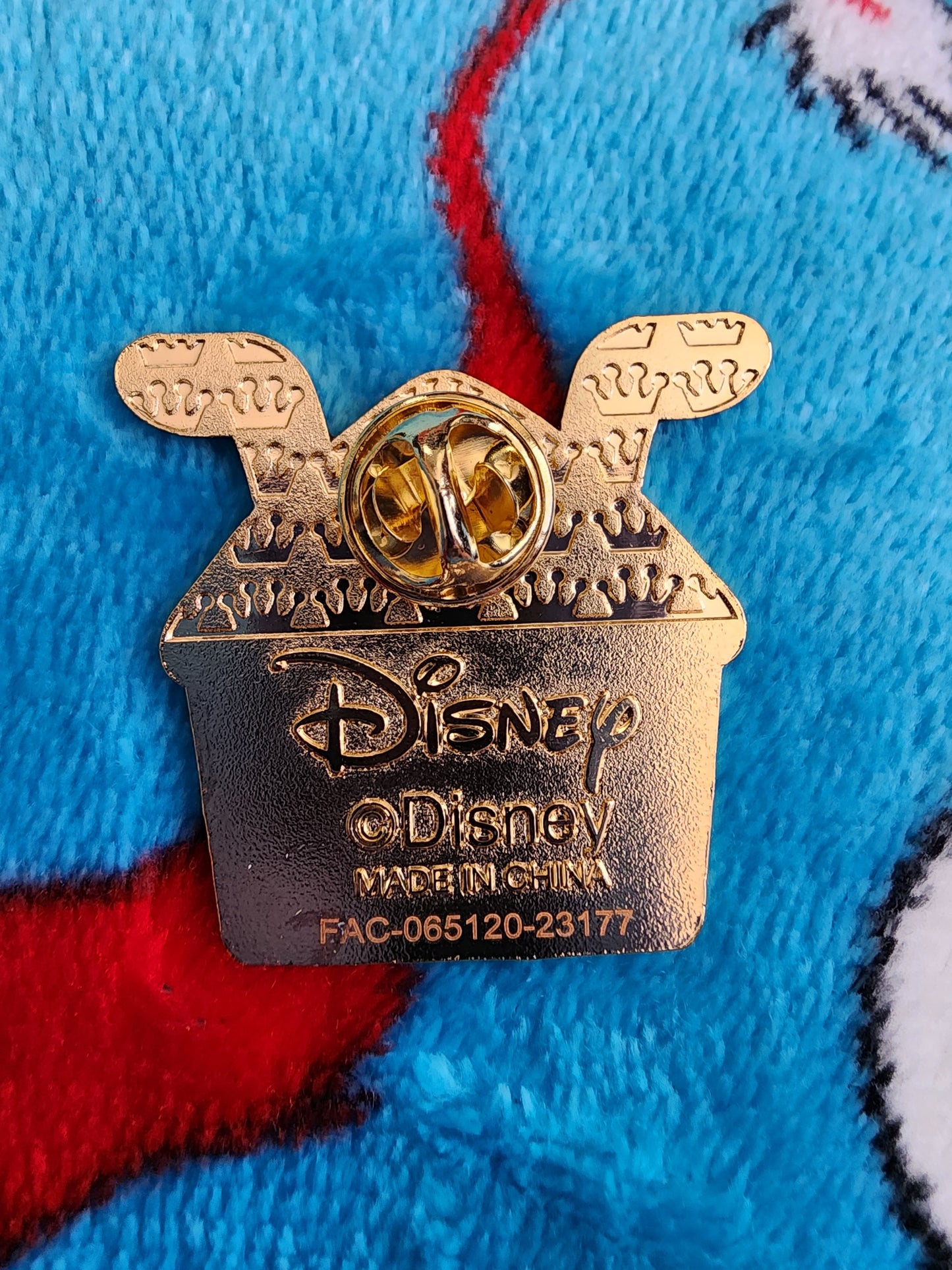 Mickey and Friends Gingerbread House Mystery Pins