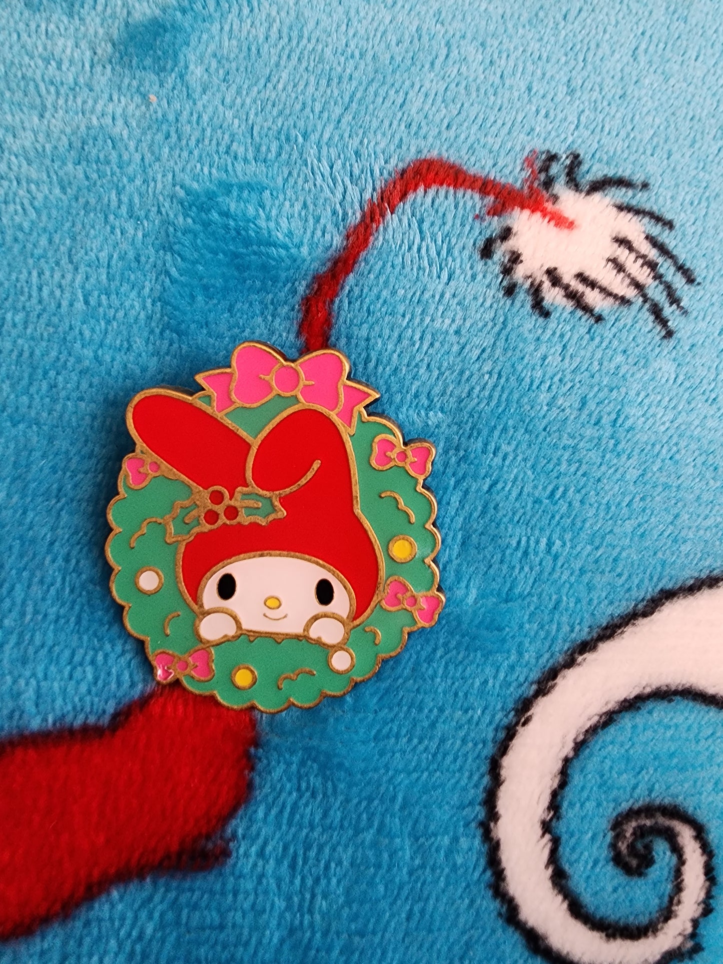 Hello Kitty and Friends Christmas Wreath Mystery Pins