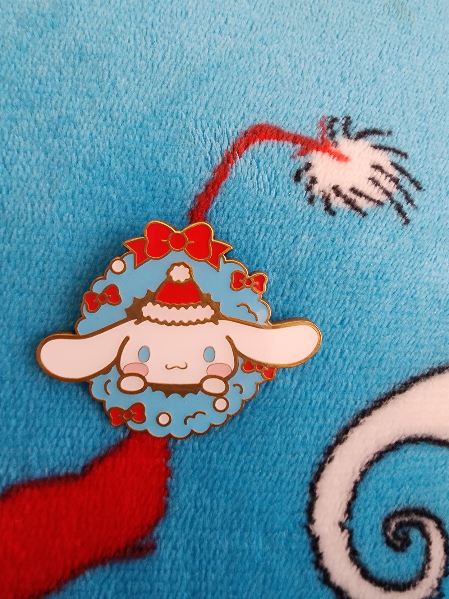 Hello Kitty and Friends Christmas Wreath Mystery Pins