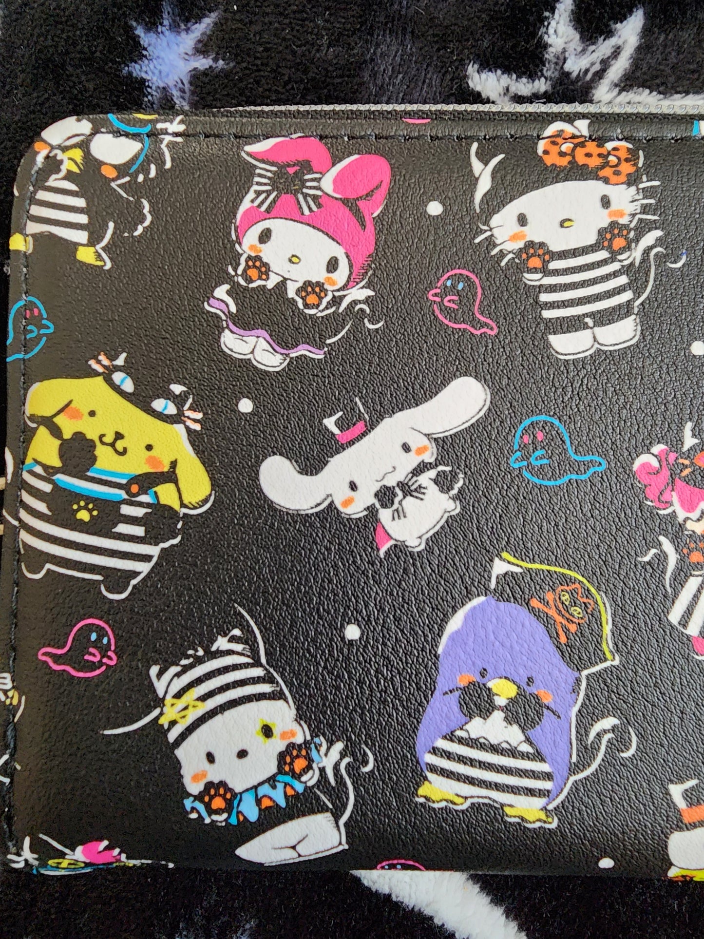 Hello Kitty and Friends Halloween Wallet