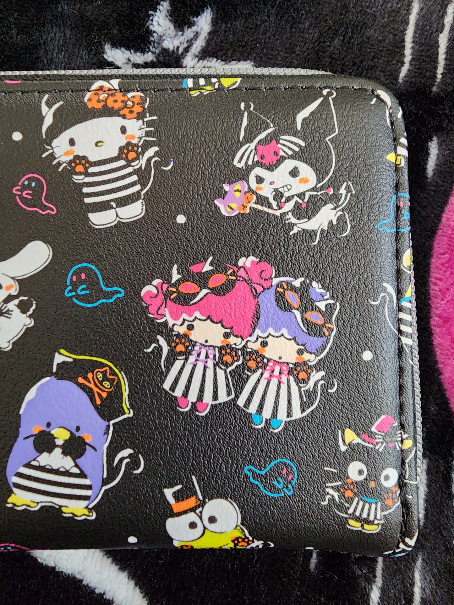 Hello Kitty and Friends Halloween Wallet