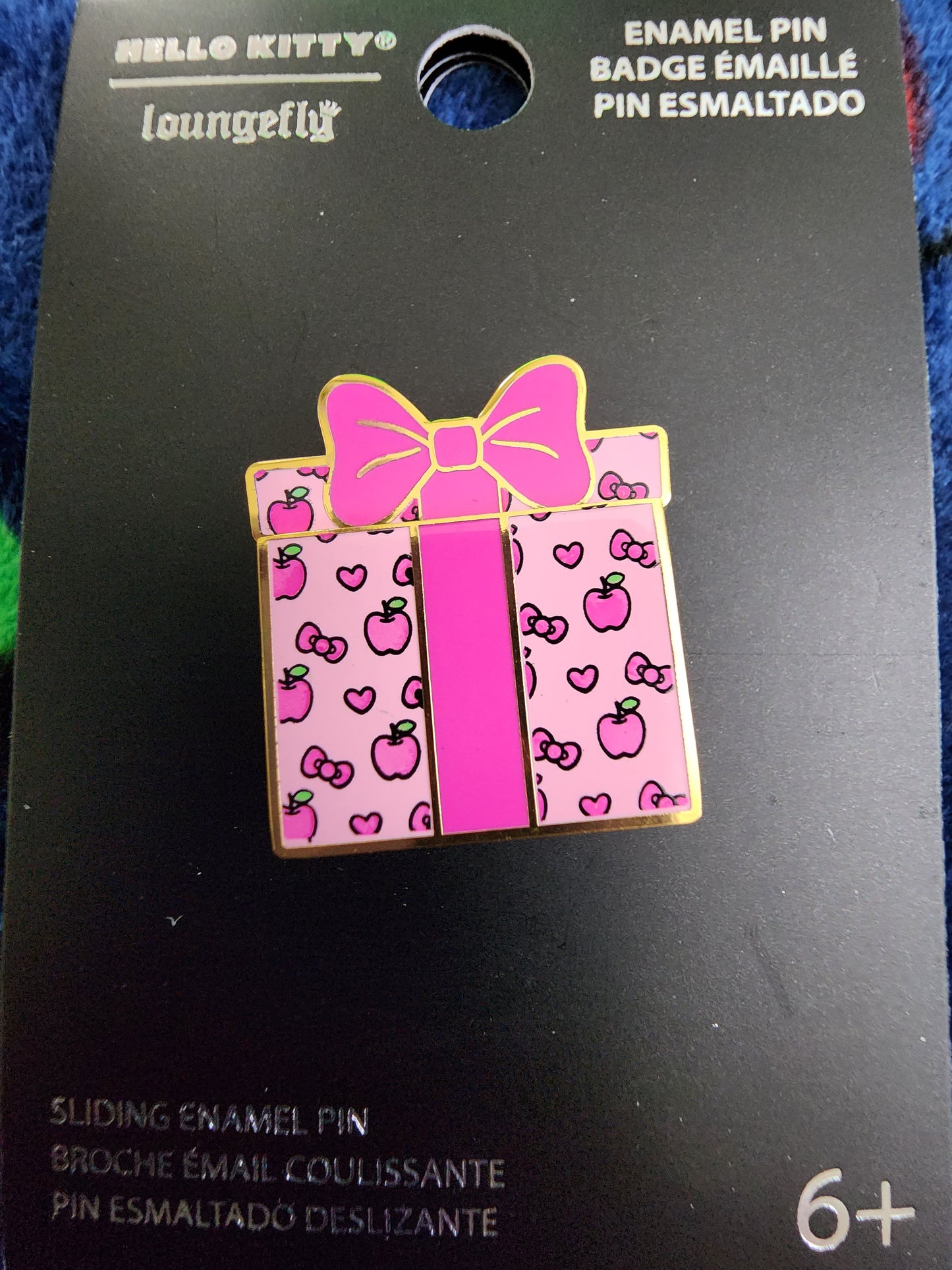 Hello Kitty Christmas Gift Pin