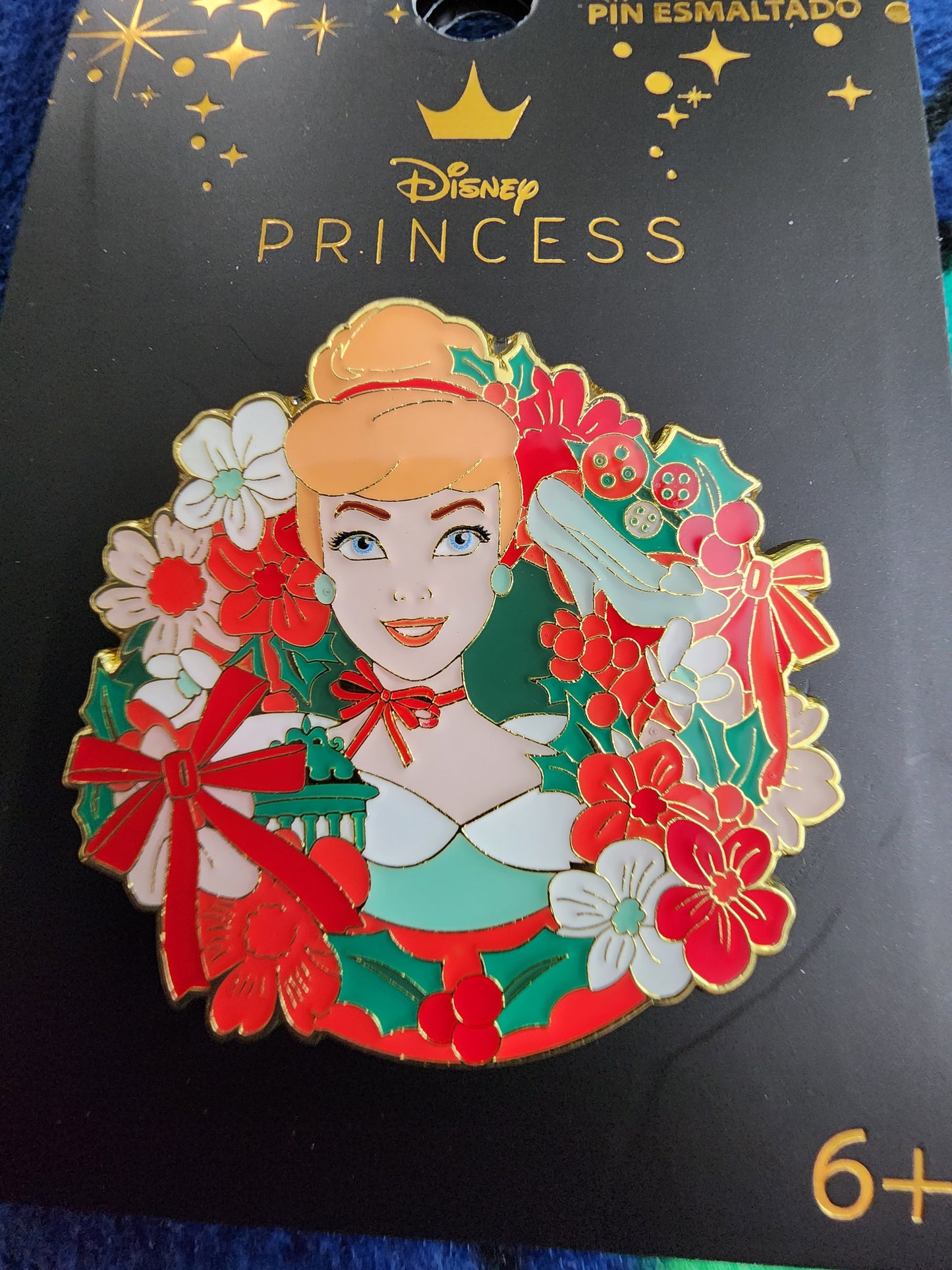 Disney Cinderella Christmas Wreath Pin