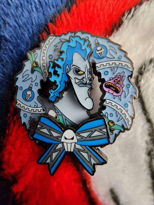 Disney Villains Christmas Wreath Mystery Pins