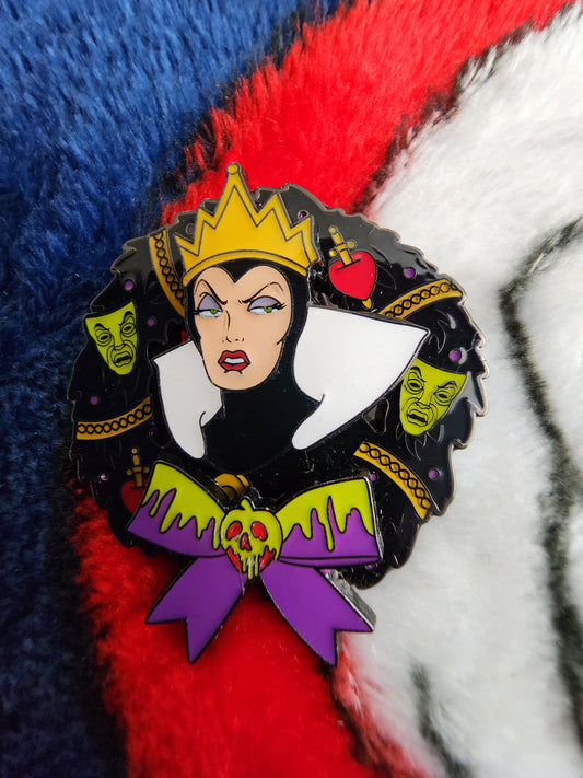 Disney Villains Christmas Wreath Mystery Pins