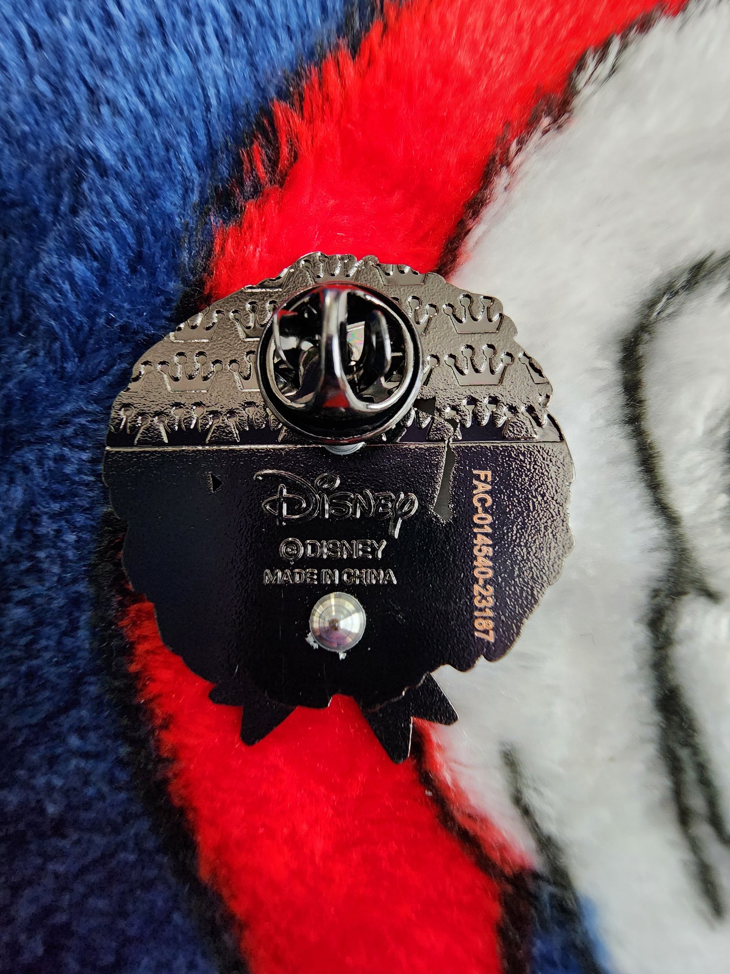 Disney Villains Christmas Wreath Mystery Pins