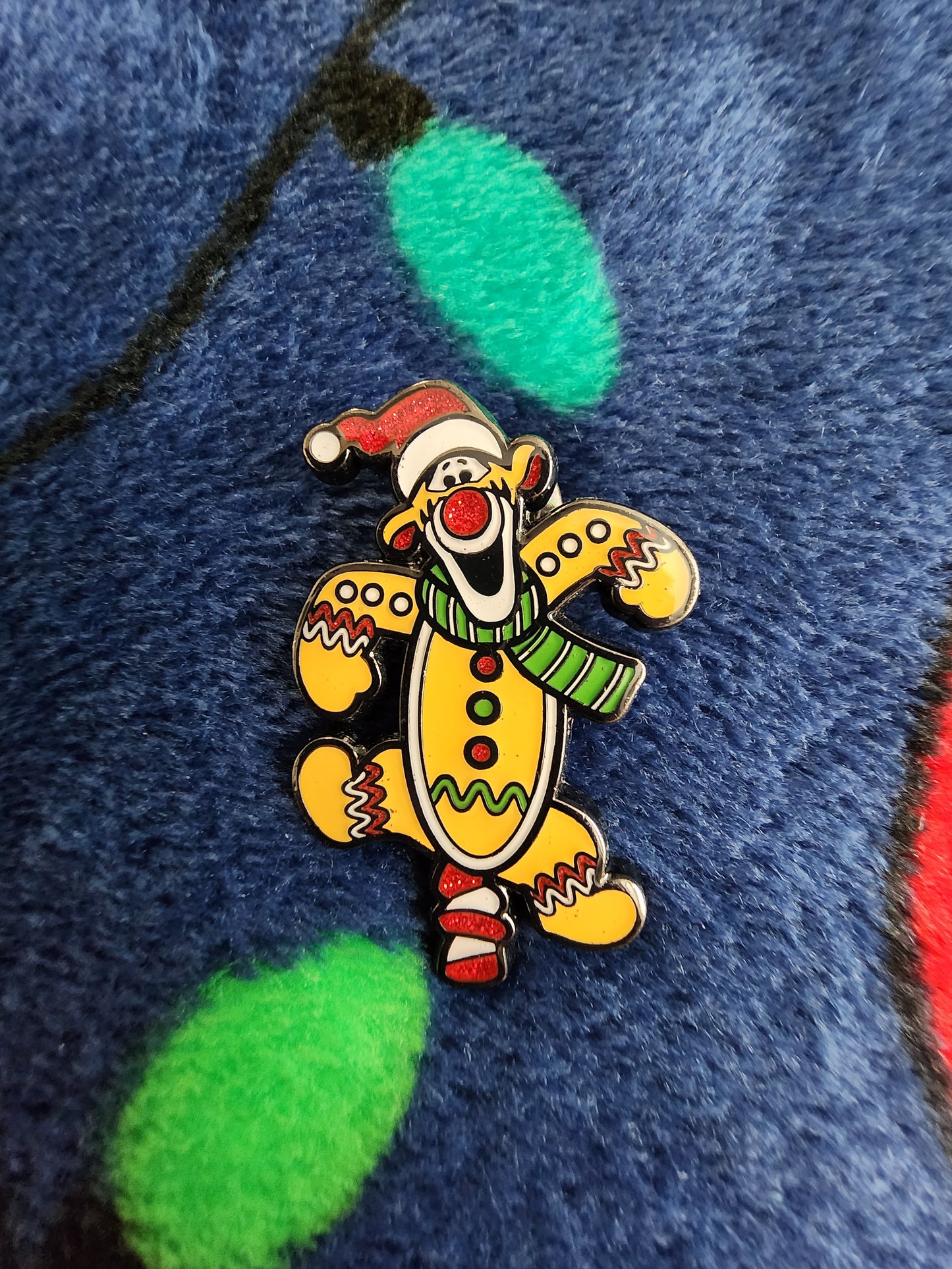 Disney Winnie the Pooh and Friends Gingerbread Cookie Mystery Pins