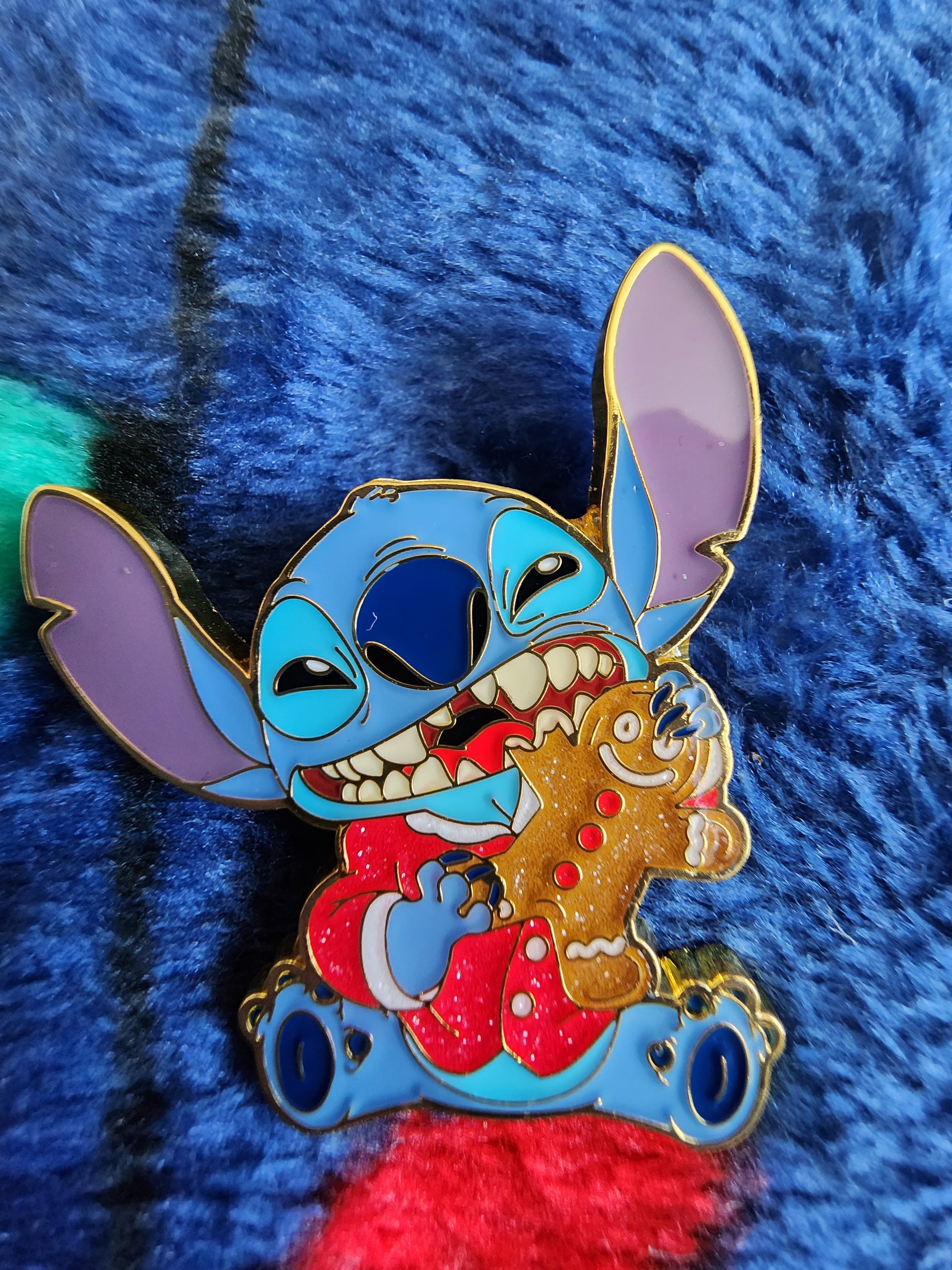 Loungefly Disney Stitch Holiday Blind Box Pin Set