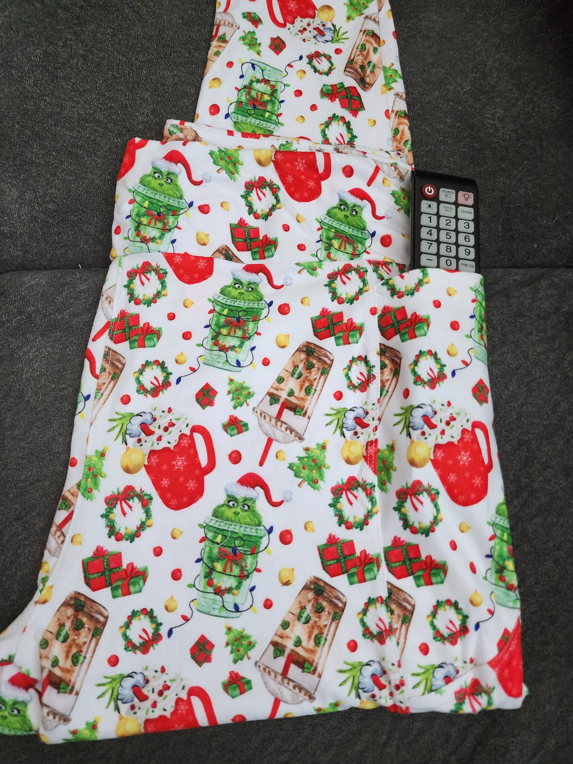 Charlie's Project The Grinch Christmas Latte Leggings – Gwen's