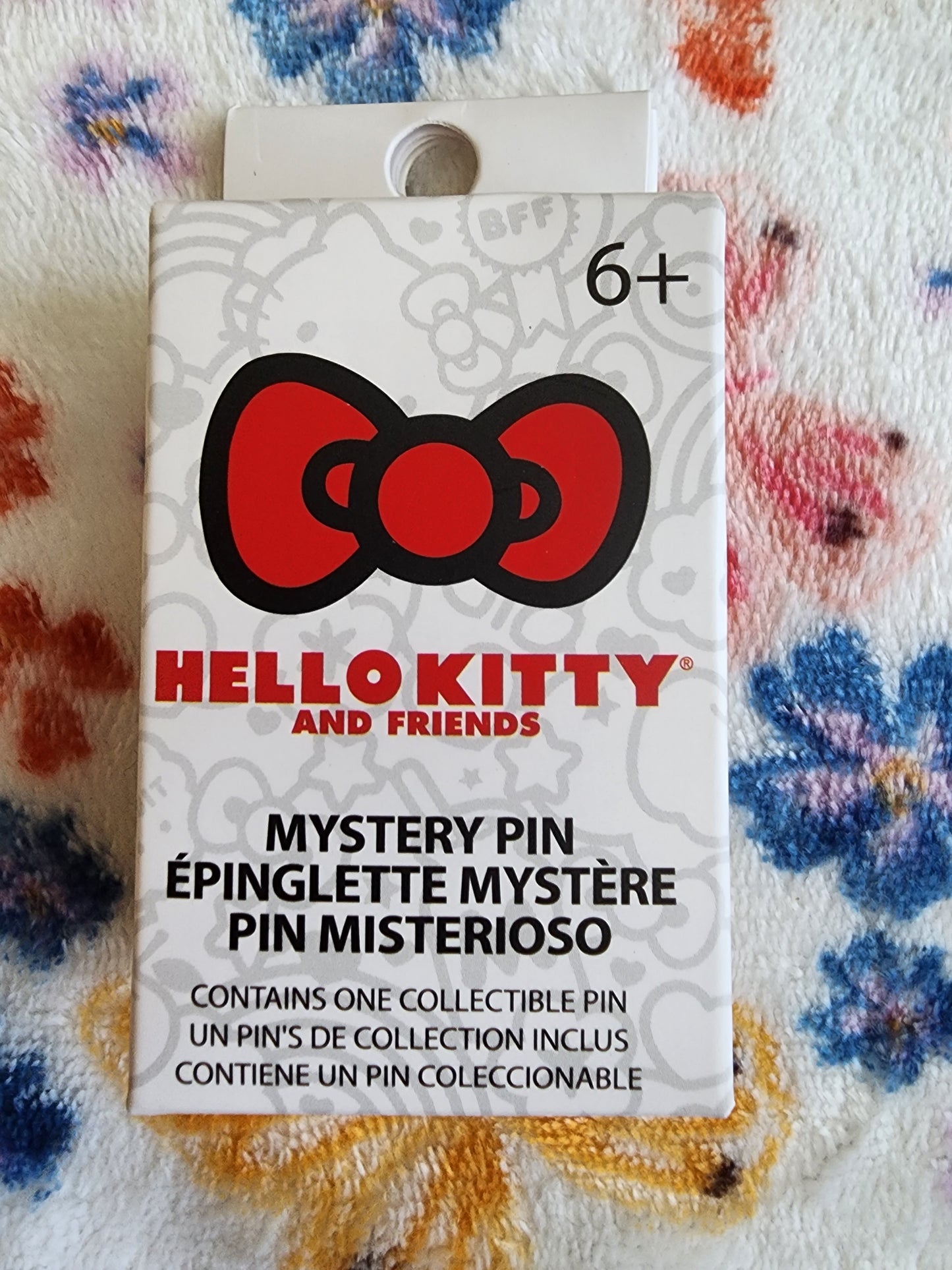 Loungefly Hello Kitty and Friends Puzzle House Mystery Pins