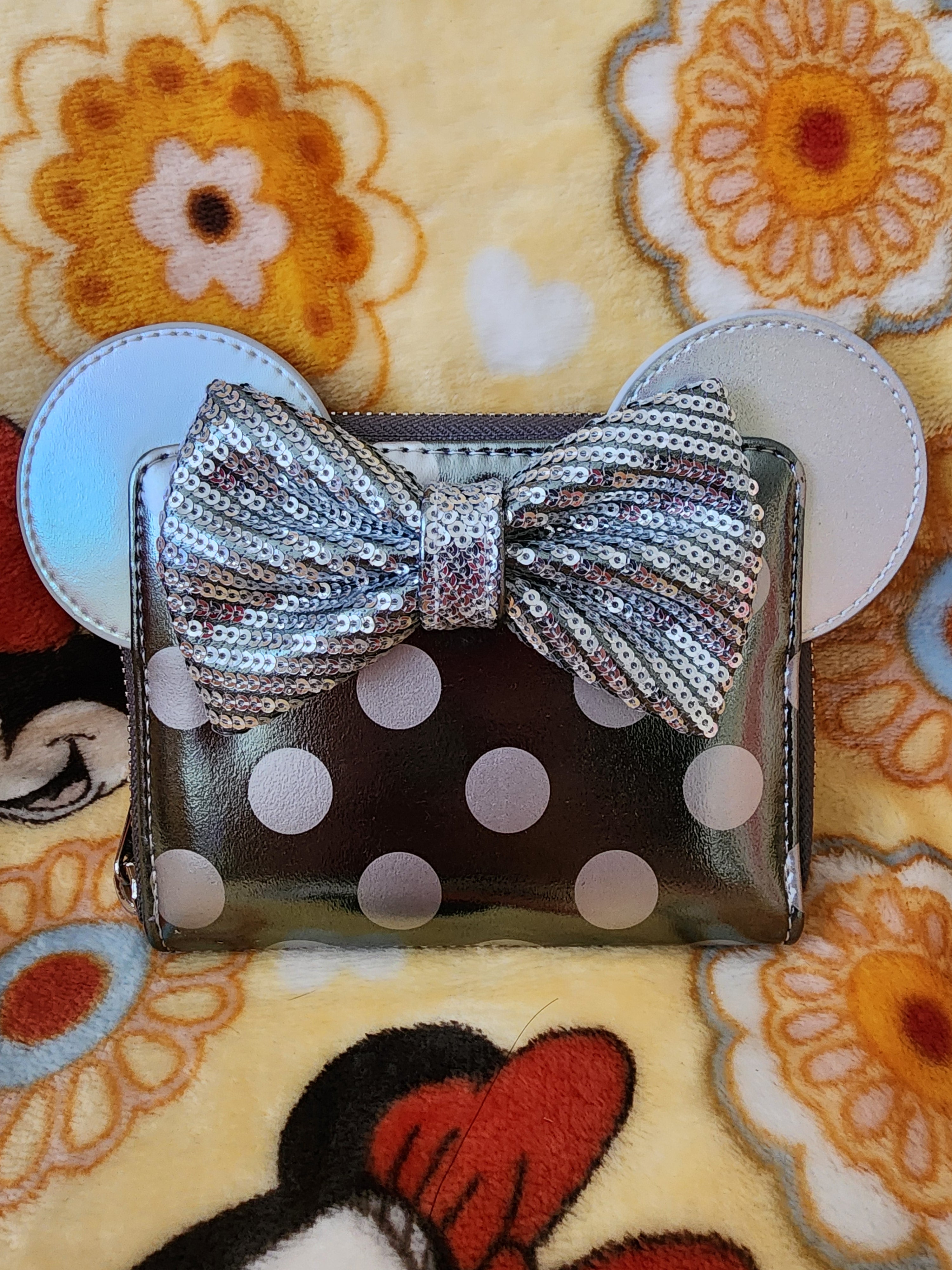 Disney Parks Minnie store Mouse 100th Celebration Platinum Mini Loungefly BP w/charm