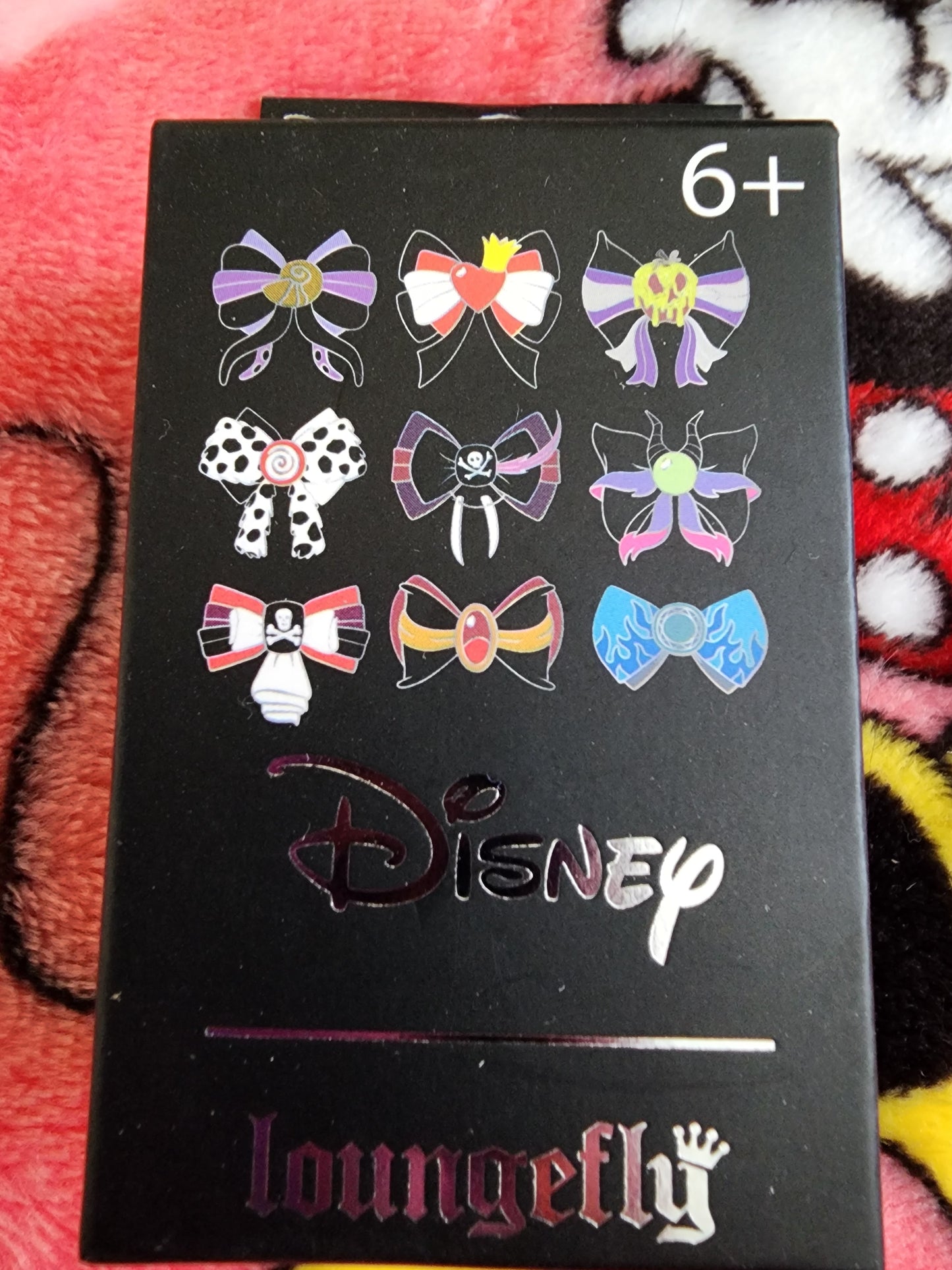 (Copy) (Copy) Loungefly Disney Villains Bow Mystery Pins