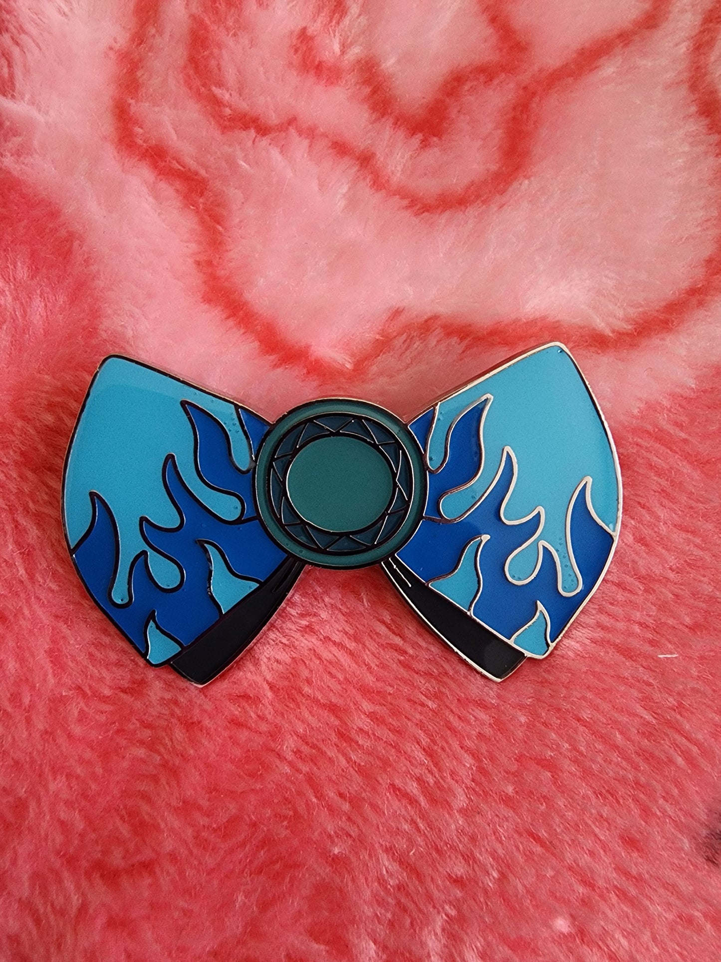 Loungefly Disney Villains Bow Mystery Pins