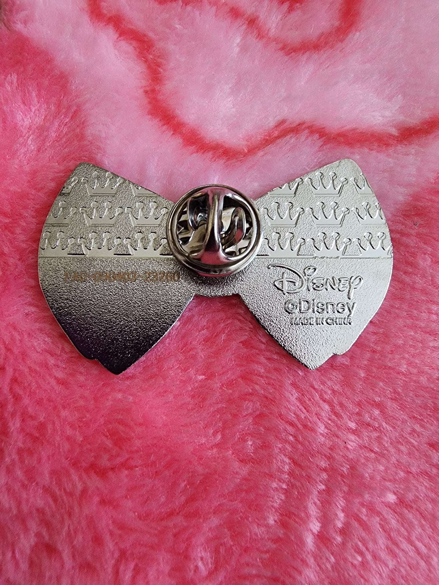 Loungefly Disney Villains Bow Mystery Pins