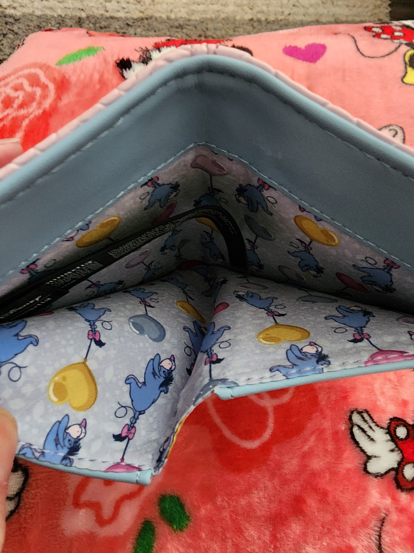 Loungefly Disney Eeyore Balloon Wallet 🎈