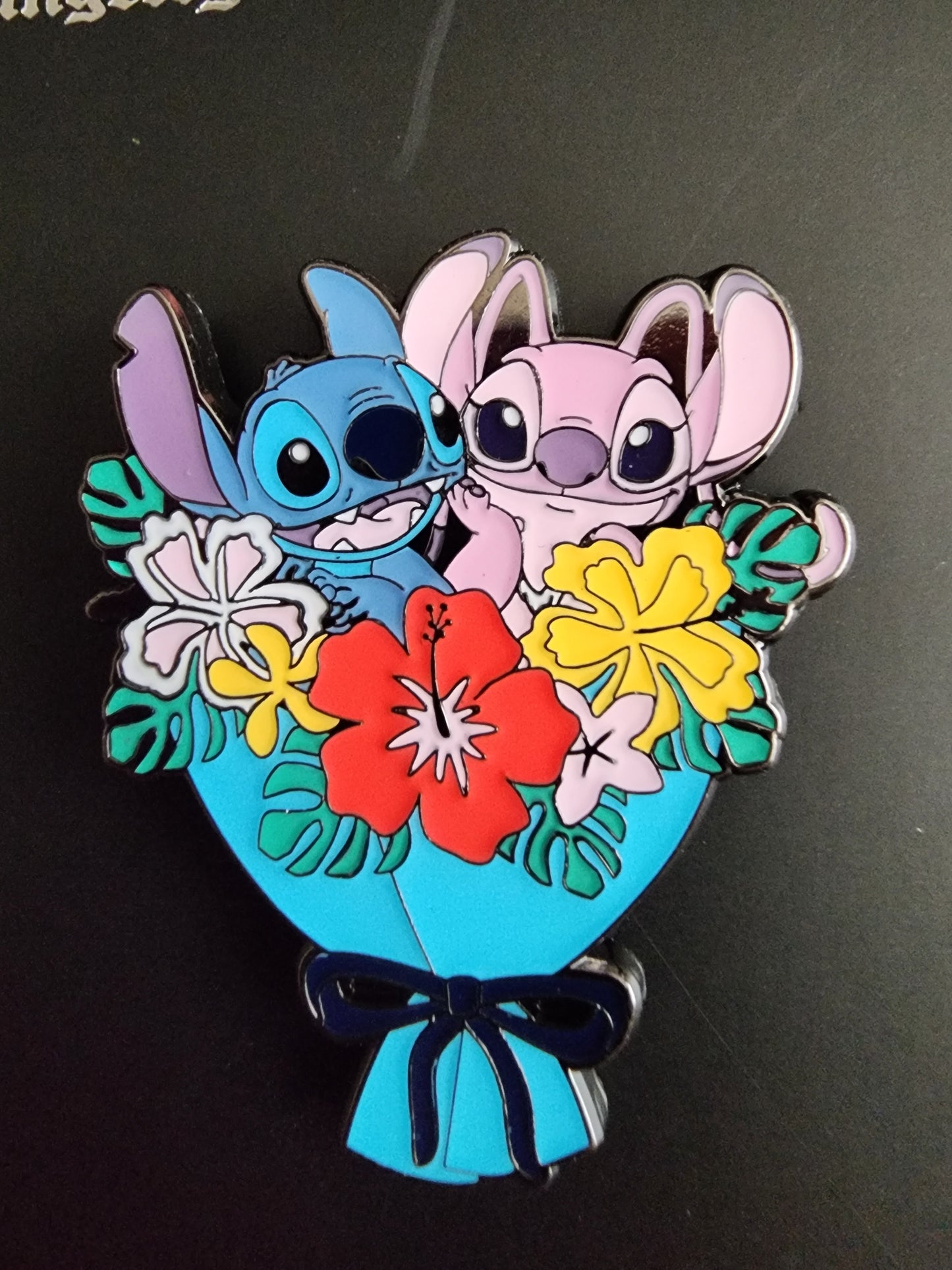 Loungefly Disney Stitch & Angel Flower Bouquet Pin