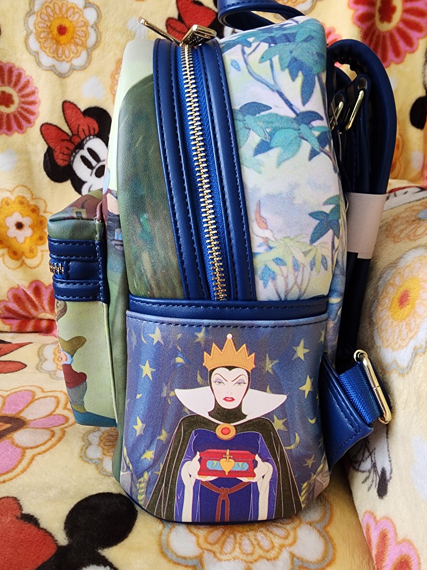 Loungefly Disney Snow White and The Seven Drawfs Backpack