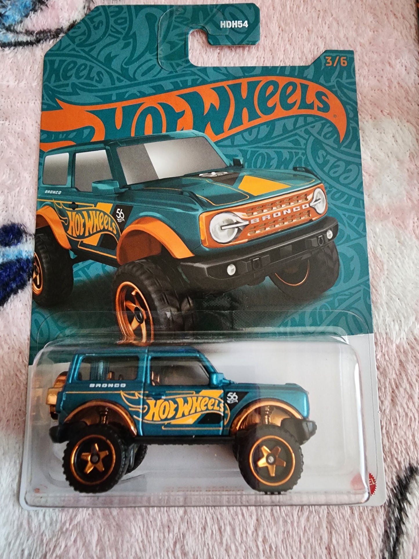 Hot Wheels Pearl and Chrome Car Series