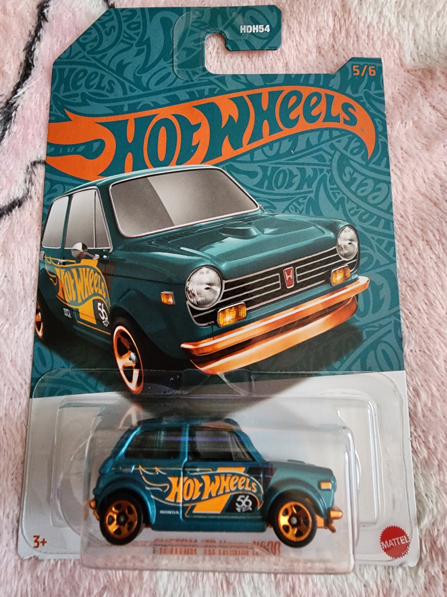 Hot Wheels Pearl and Chrome Car Series