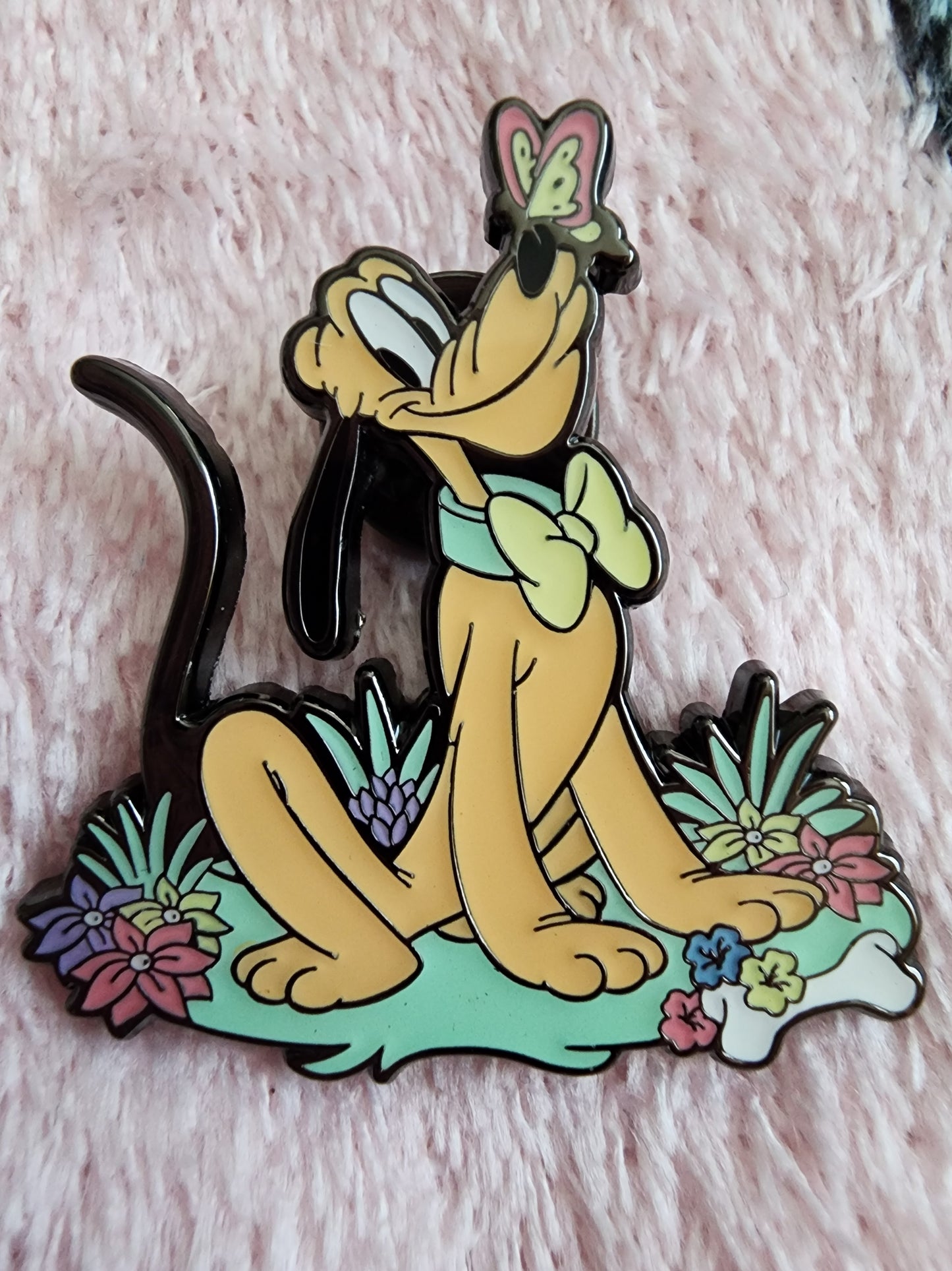 Loungefly Disney Mickey & Friends Spring Picnic Mystery Pins